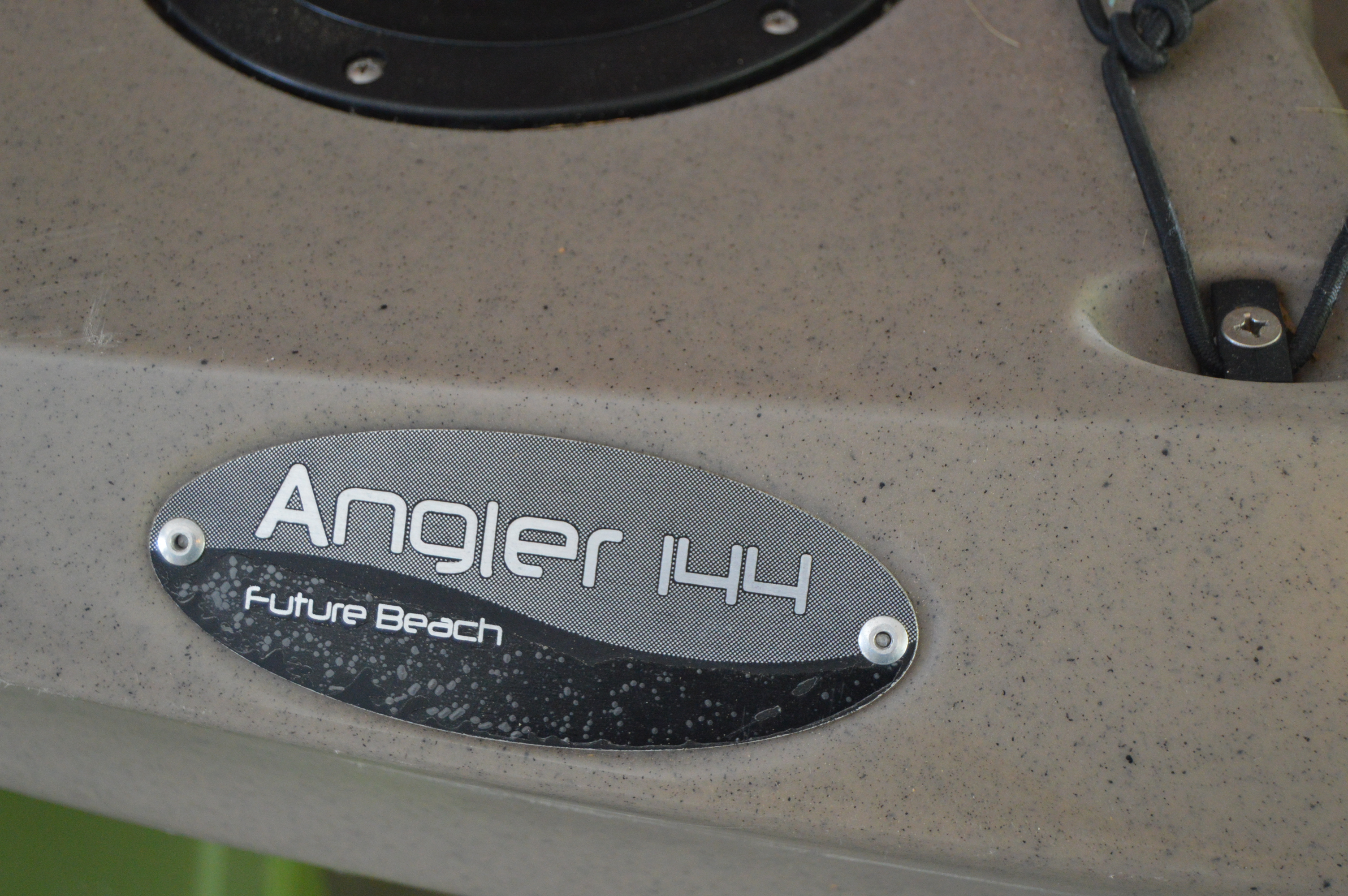 Angler 144 Future Beach Kayak with Field & Stream Paddles EBTH