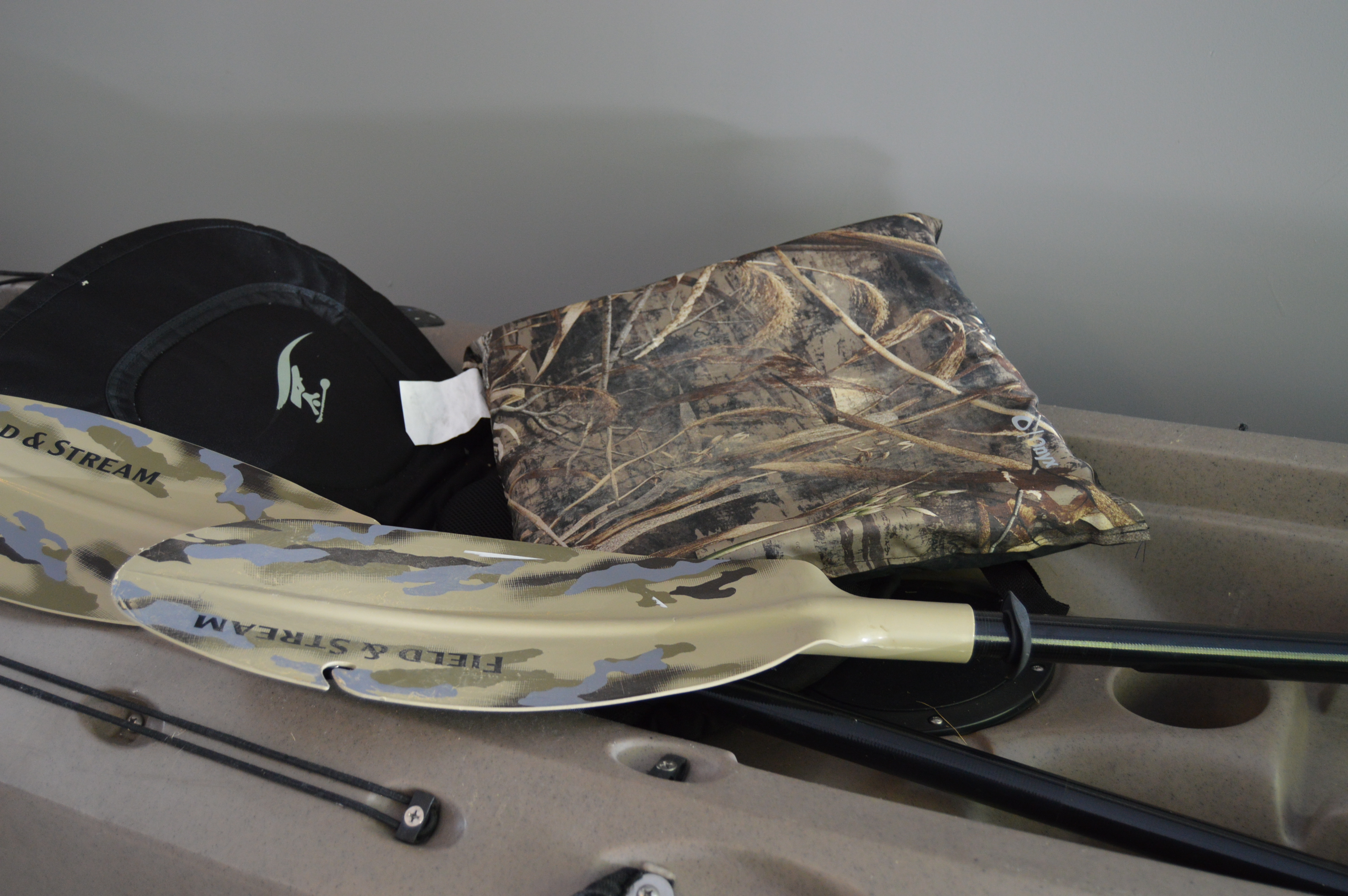 Angler 144 Future Beach Kayak with Field & Stream Paddles EBTH