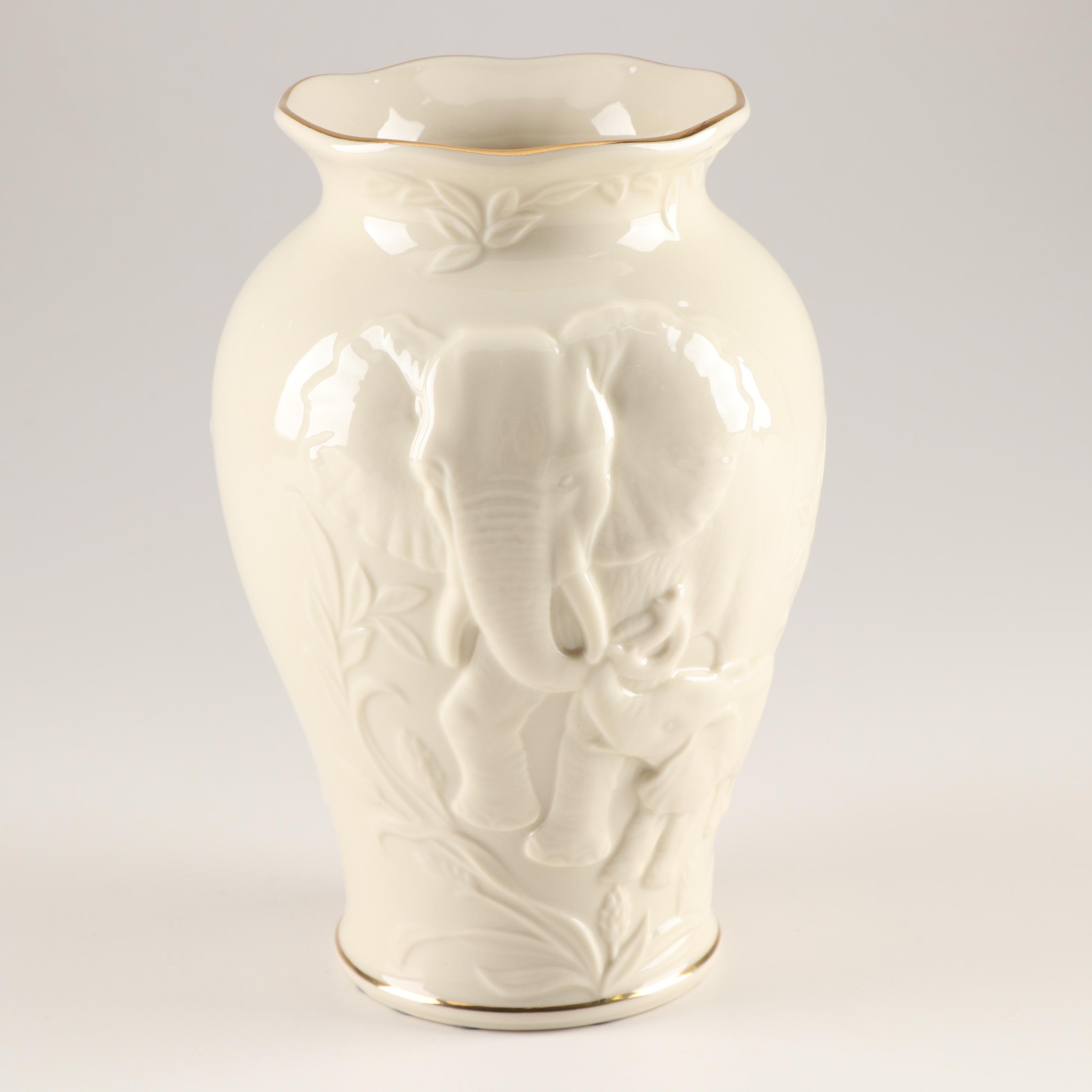 Lenox "Nature's Majesty" Elephant Vase EBTH