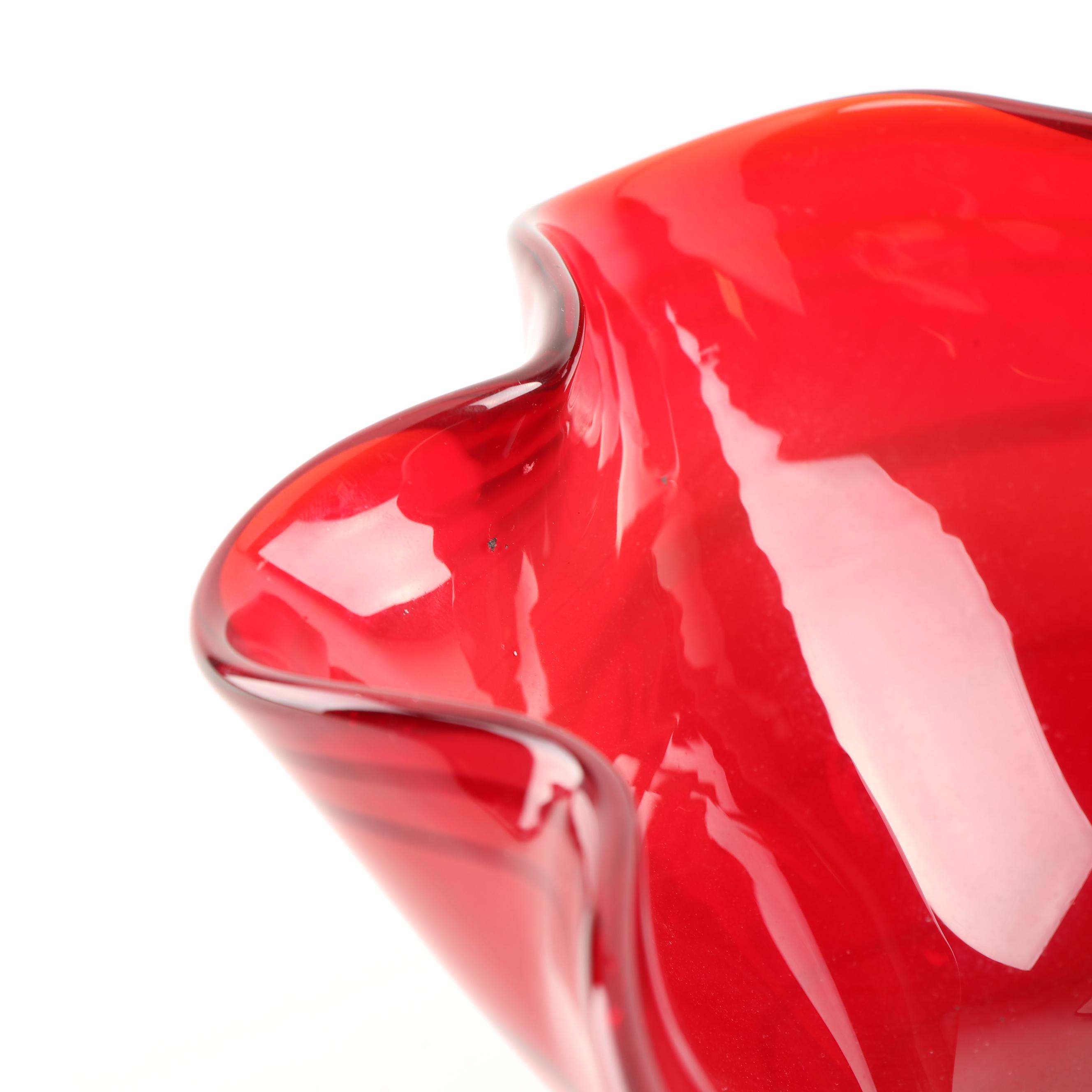 Art Glass Centerpiece Bowl, Contemporary EBTH