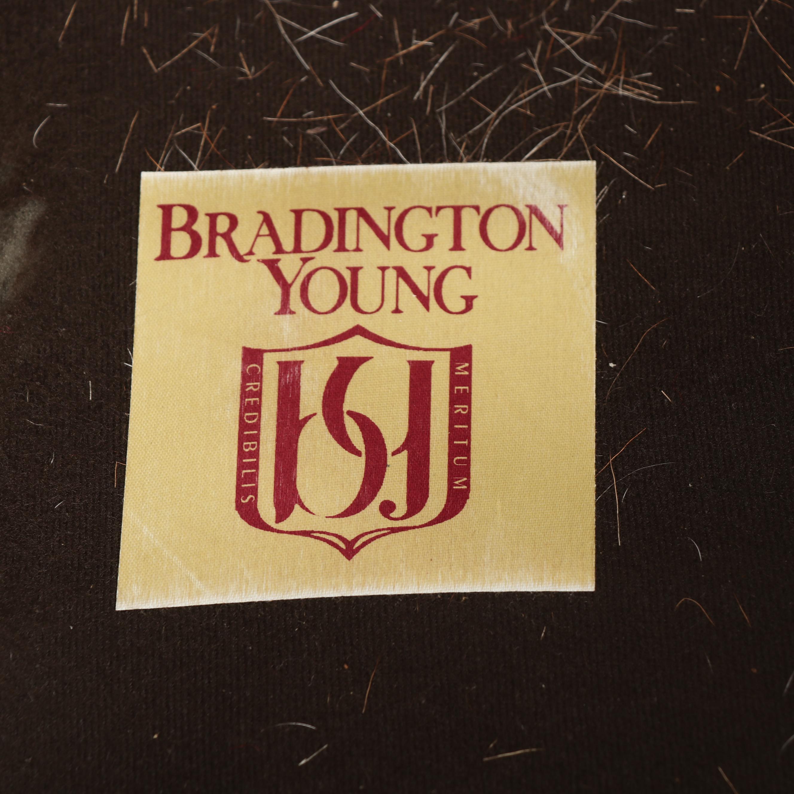 Contemporary Bradington Young Leather Upholstered Recliner EBTH