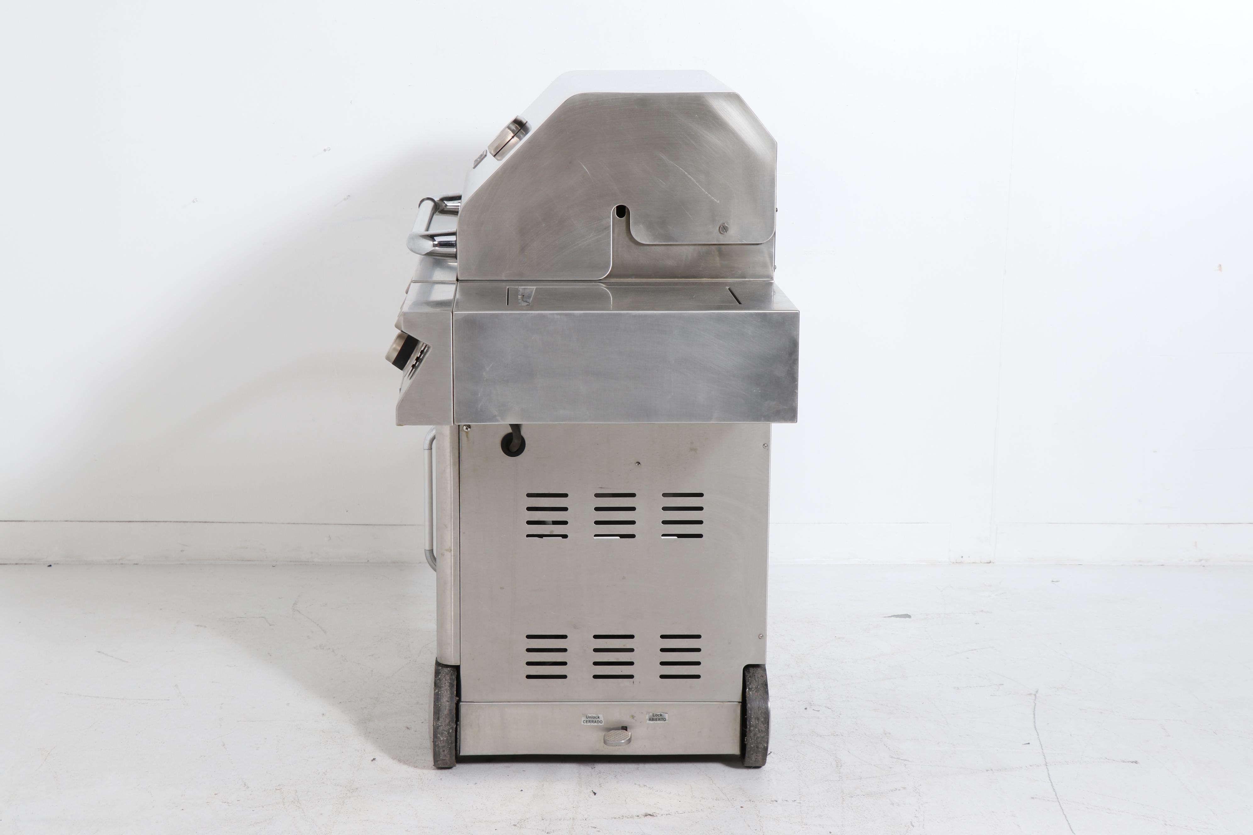 JennAir Stainless Steel FourBurner Gas Grill EBTH