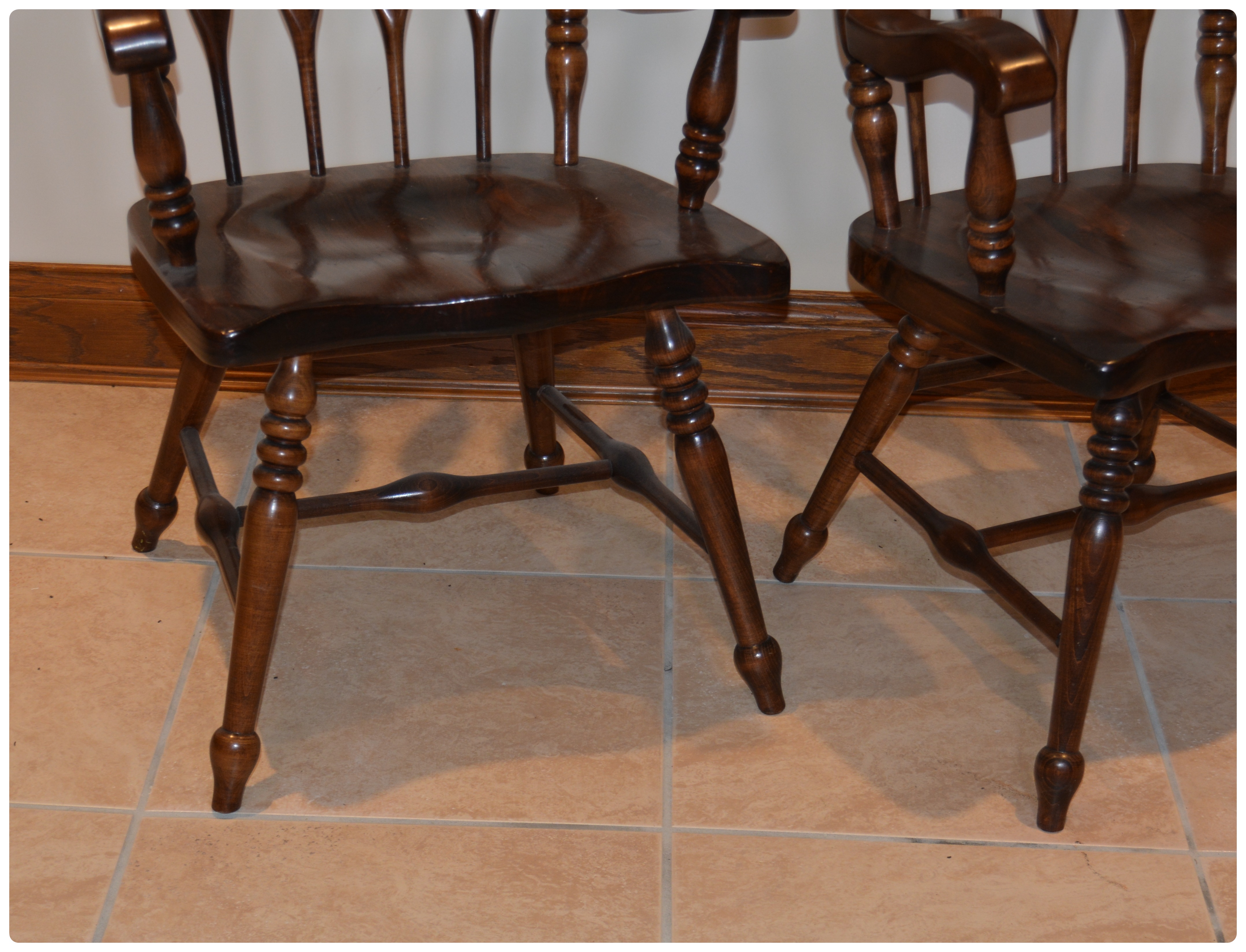 Pair of Kling Colonial Revival Pine Arm Chairs, 1970s EBTH