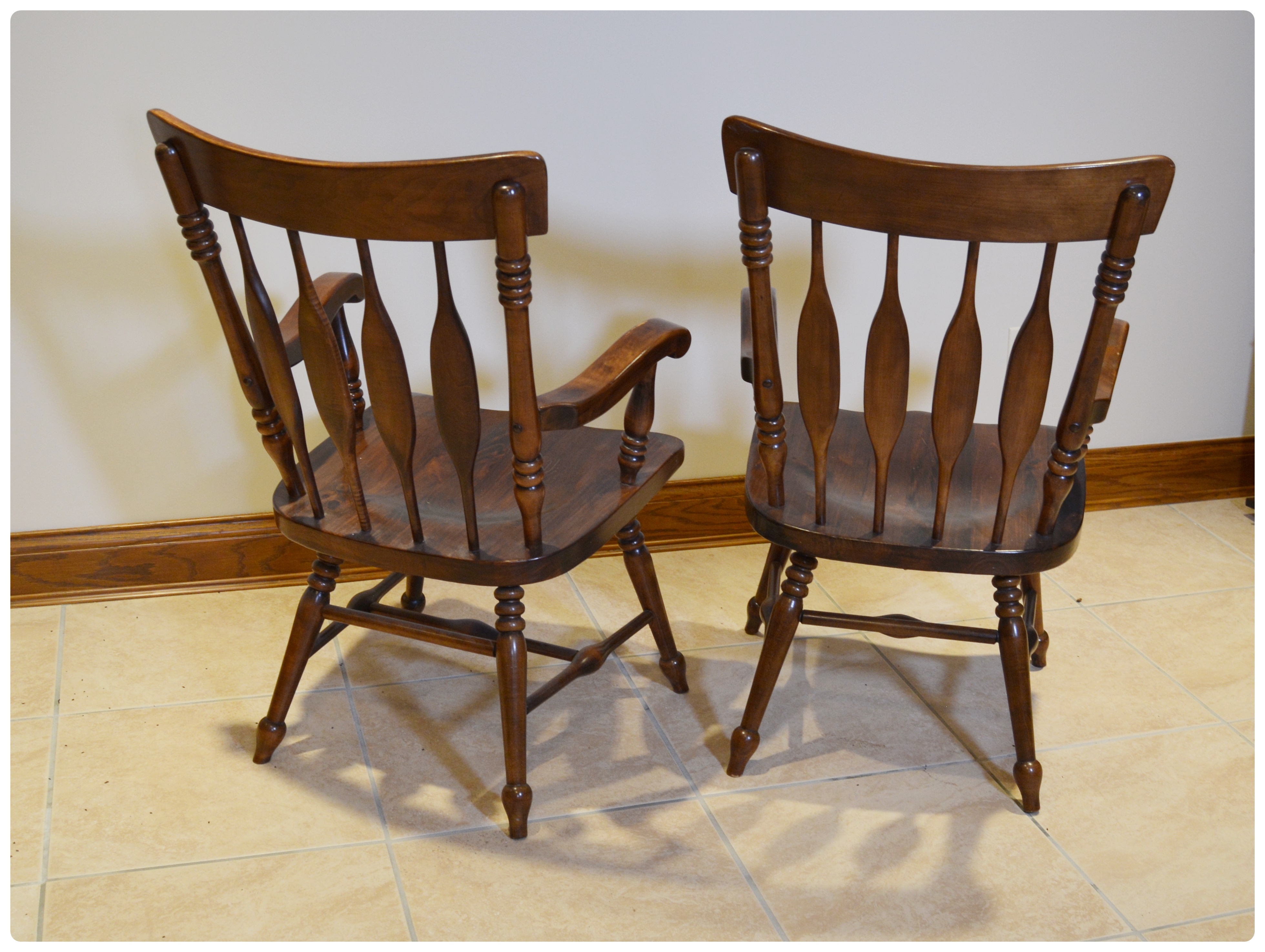 Pair of Kling Colonial Revival Pine Arm Chairs, 1970s EBTH