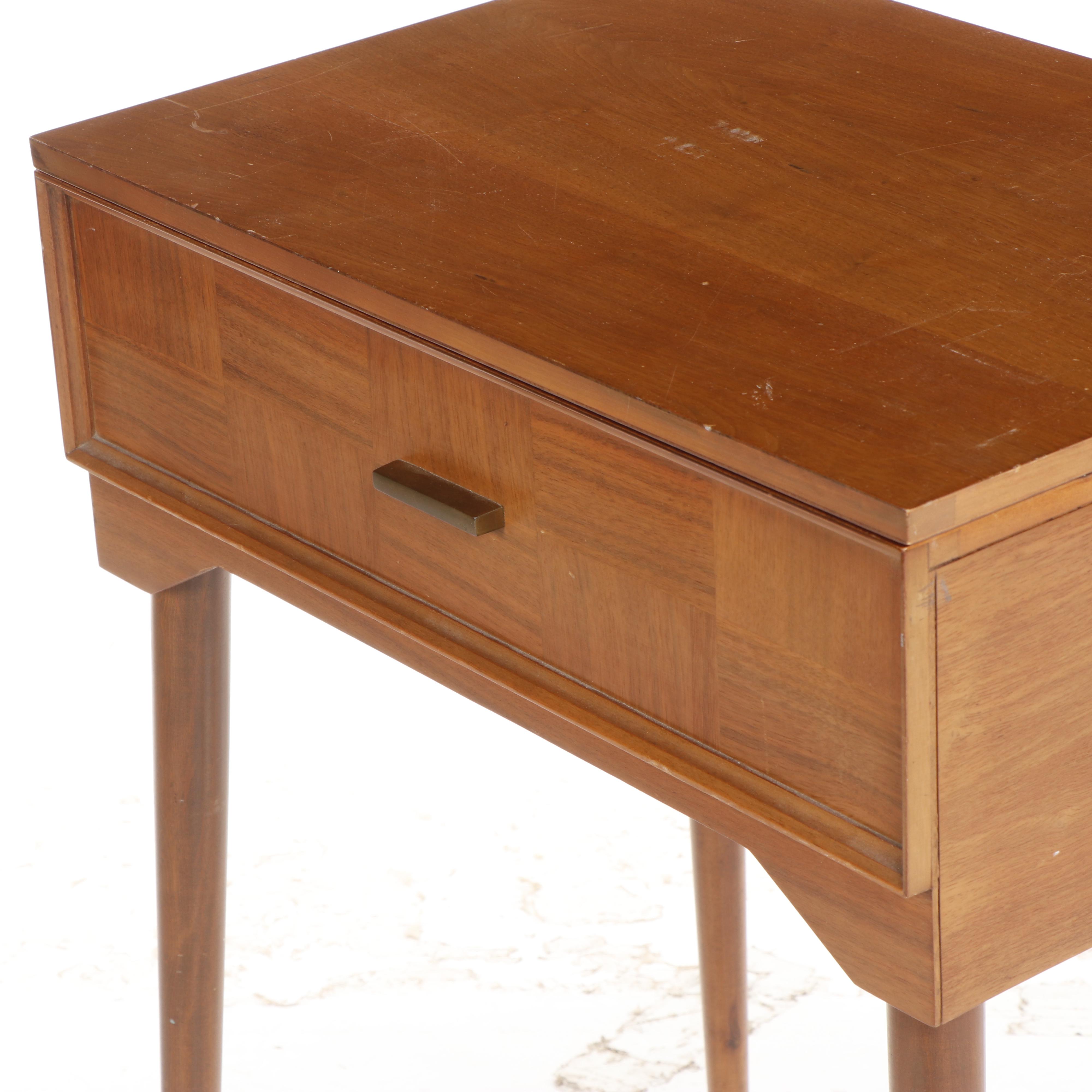 Mid Century Modern Singer 500A Sewing Machine in Table | EBTH