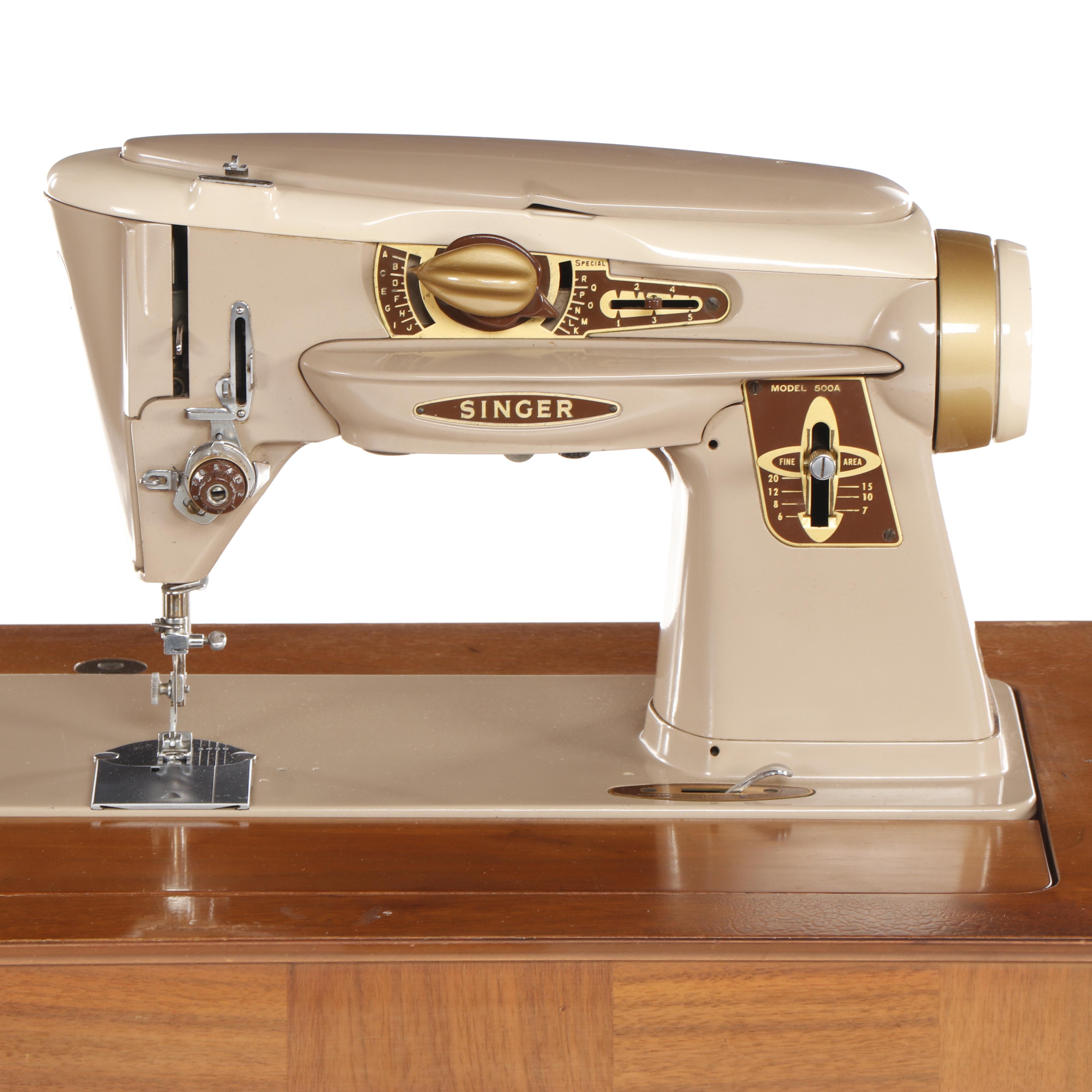 Mid Century Modern Singer 500A Sewing Machine in Table | EBTH