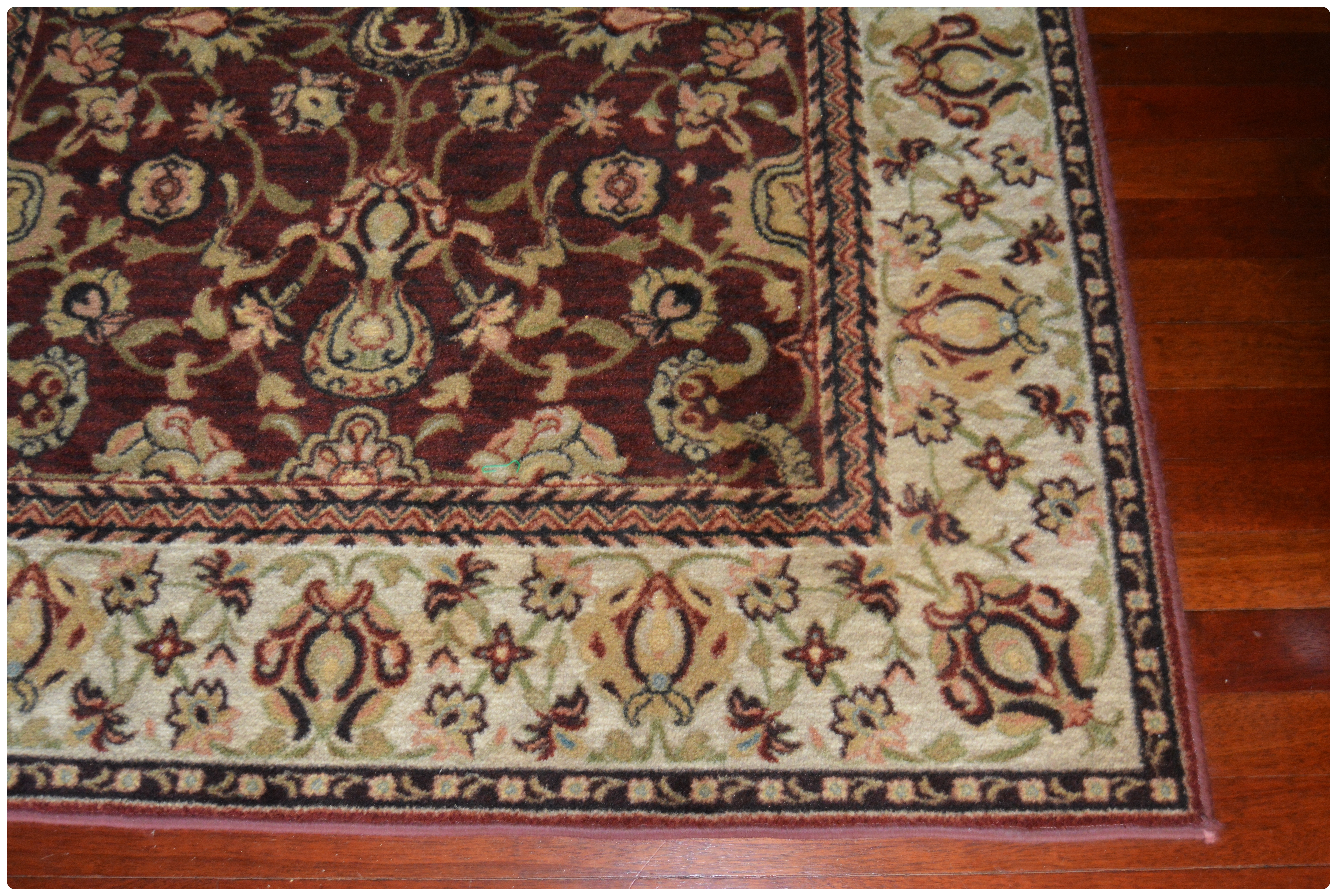 Machine Made Persian Style Wool Area Rug EBTH