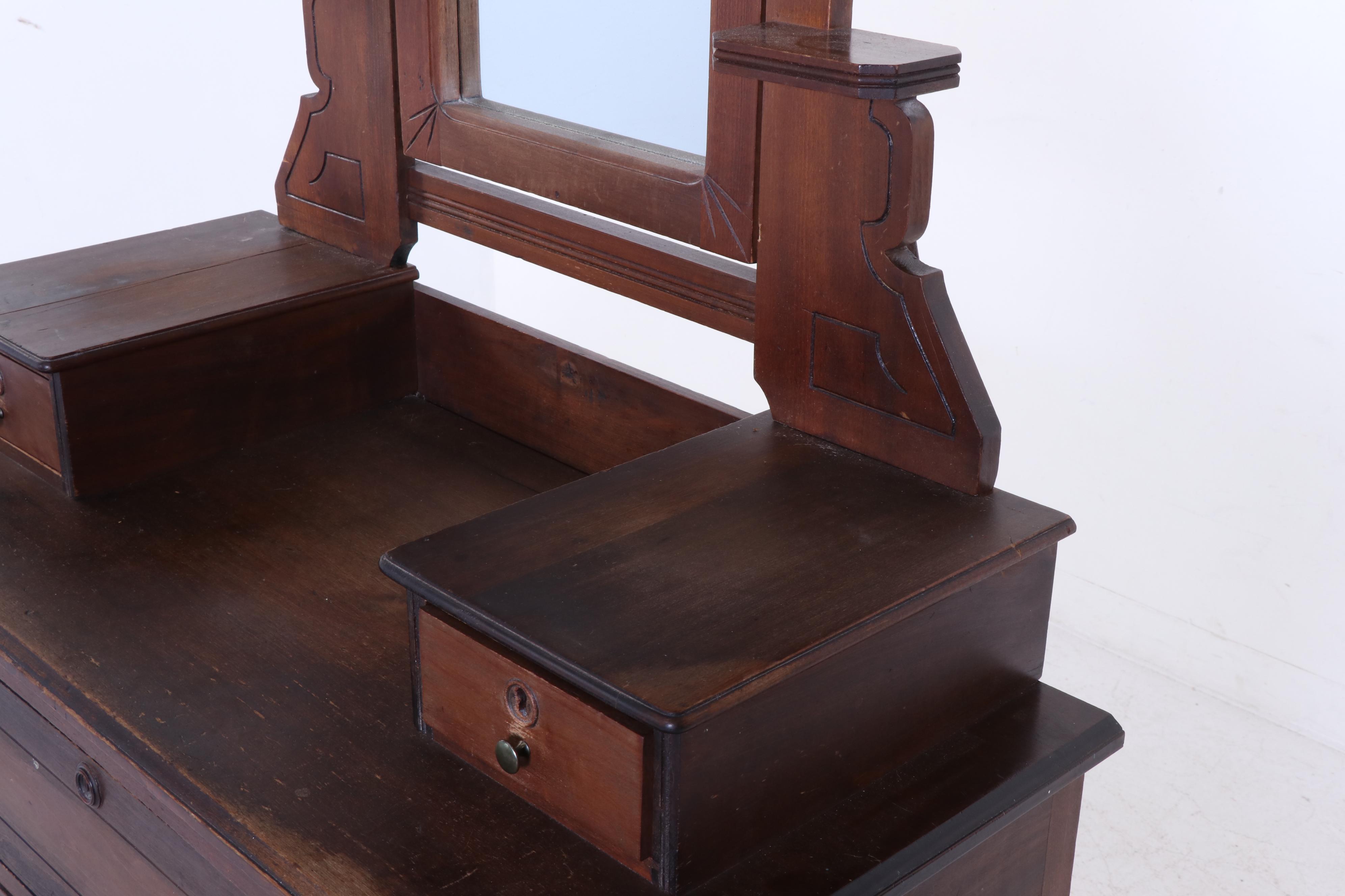 Victorian, Eastlake Style Walnut Dressing Table with Mirror, Late 19th