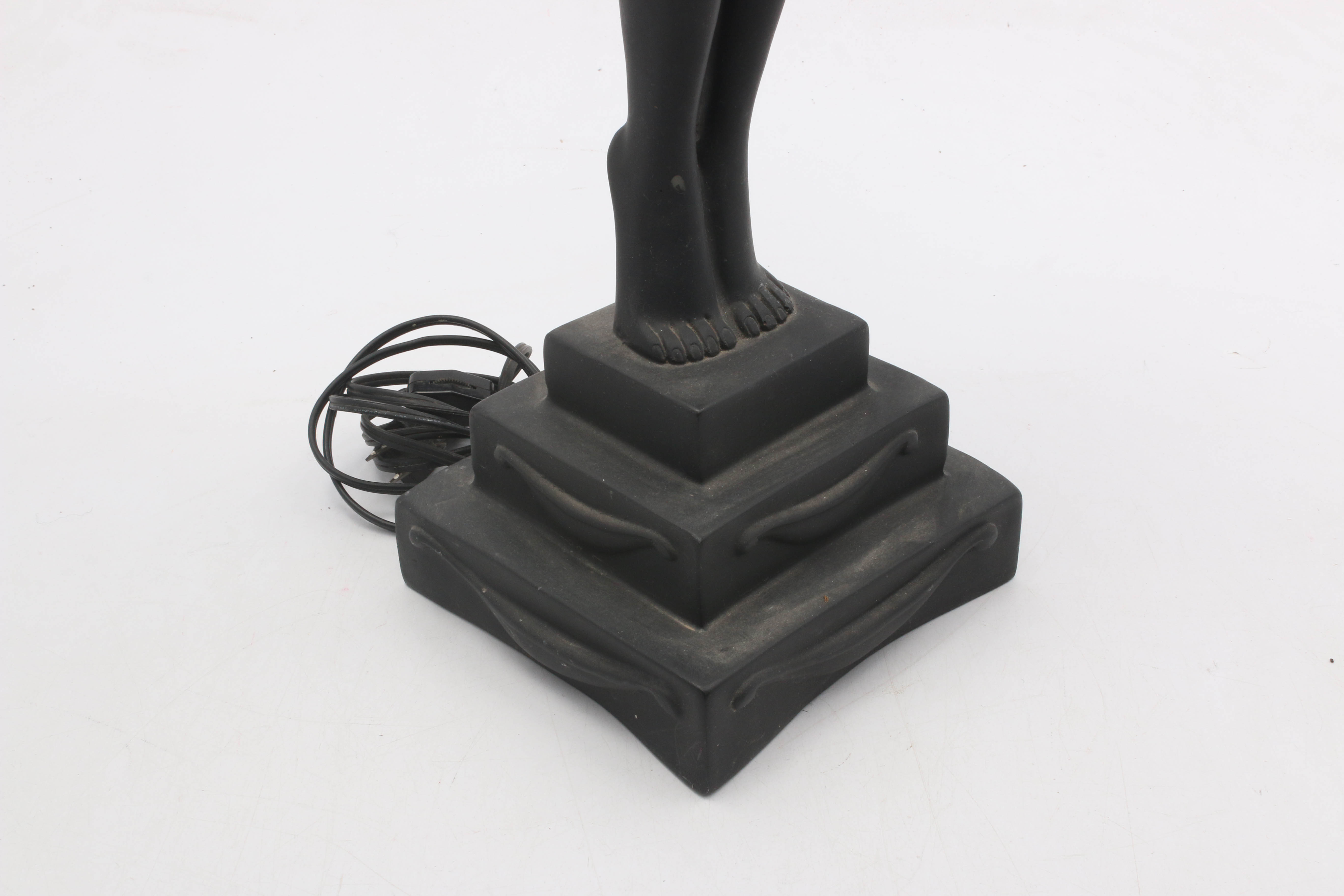 Design Toscano "The Clarte" Art Deco Style Table Lamp ...