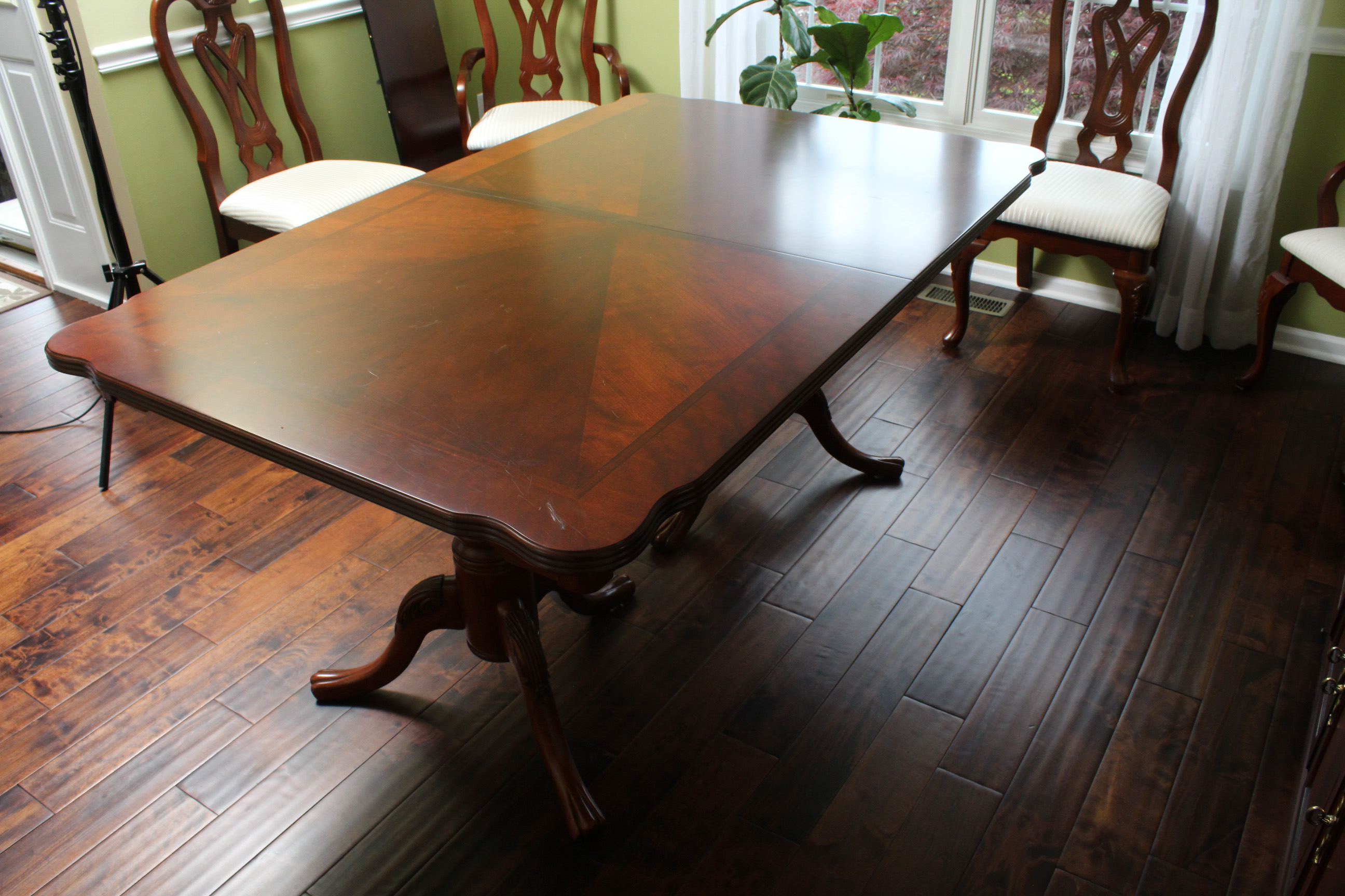 Contemporary Wood Veneer Dining Table EBTH