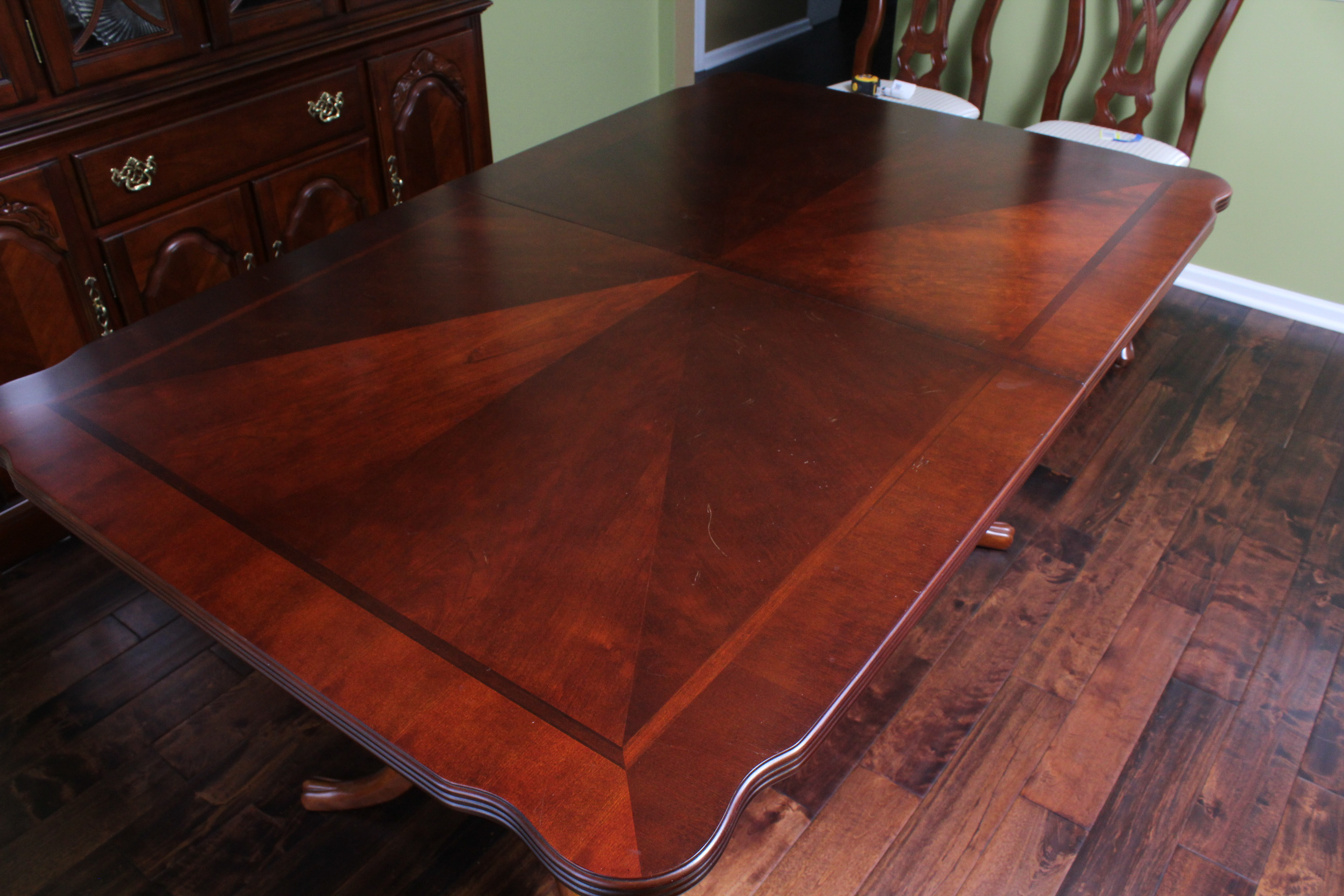 Contemporary Wood Veneer Dining Table EBTH