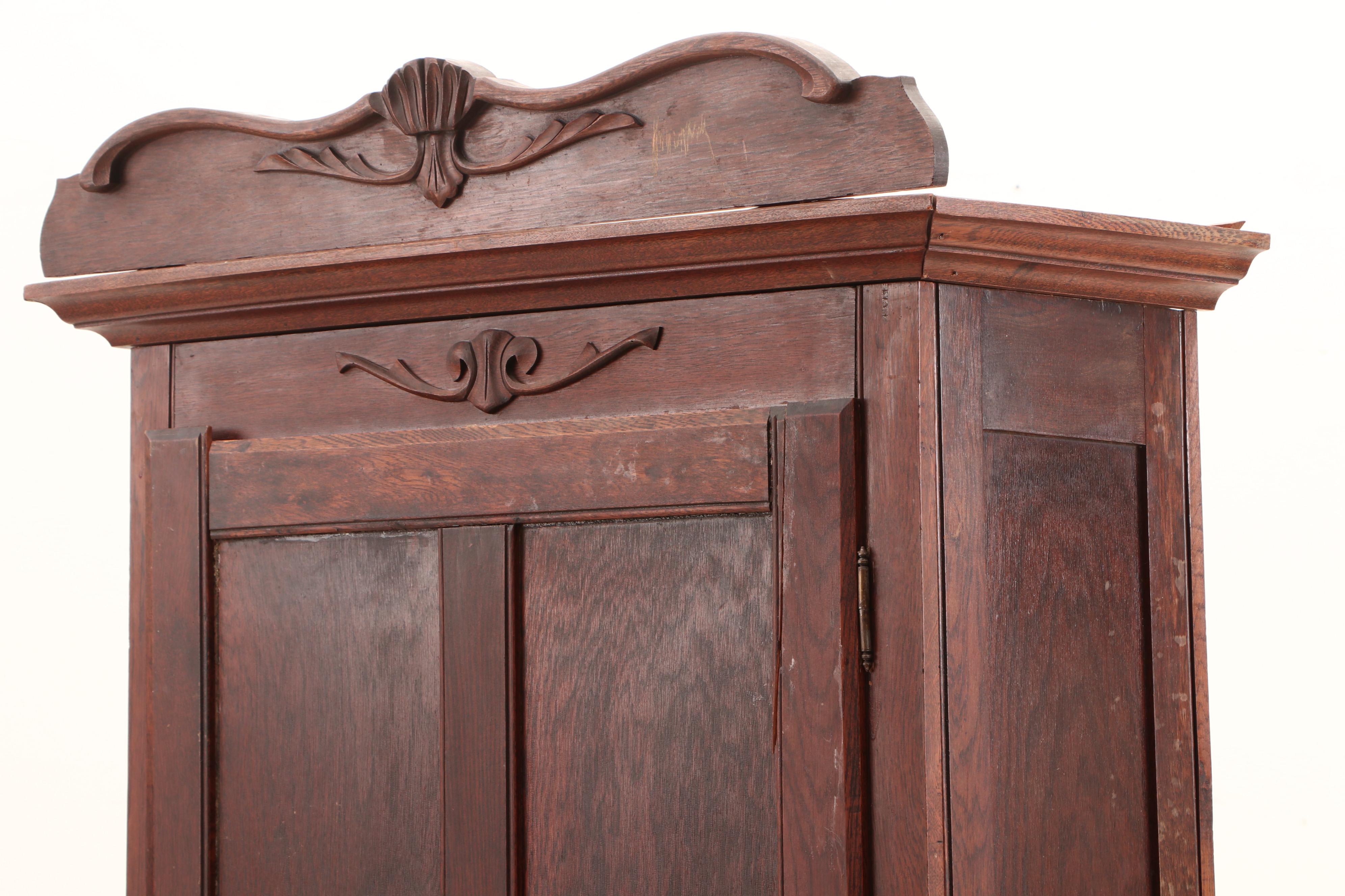 Late Victorian Oak Linen EBTH