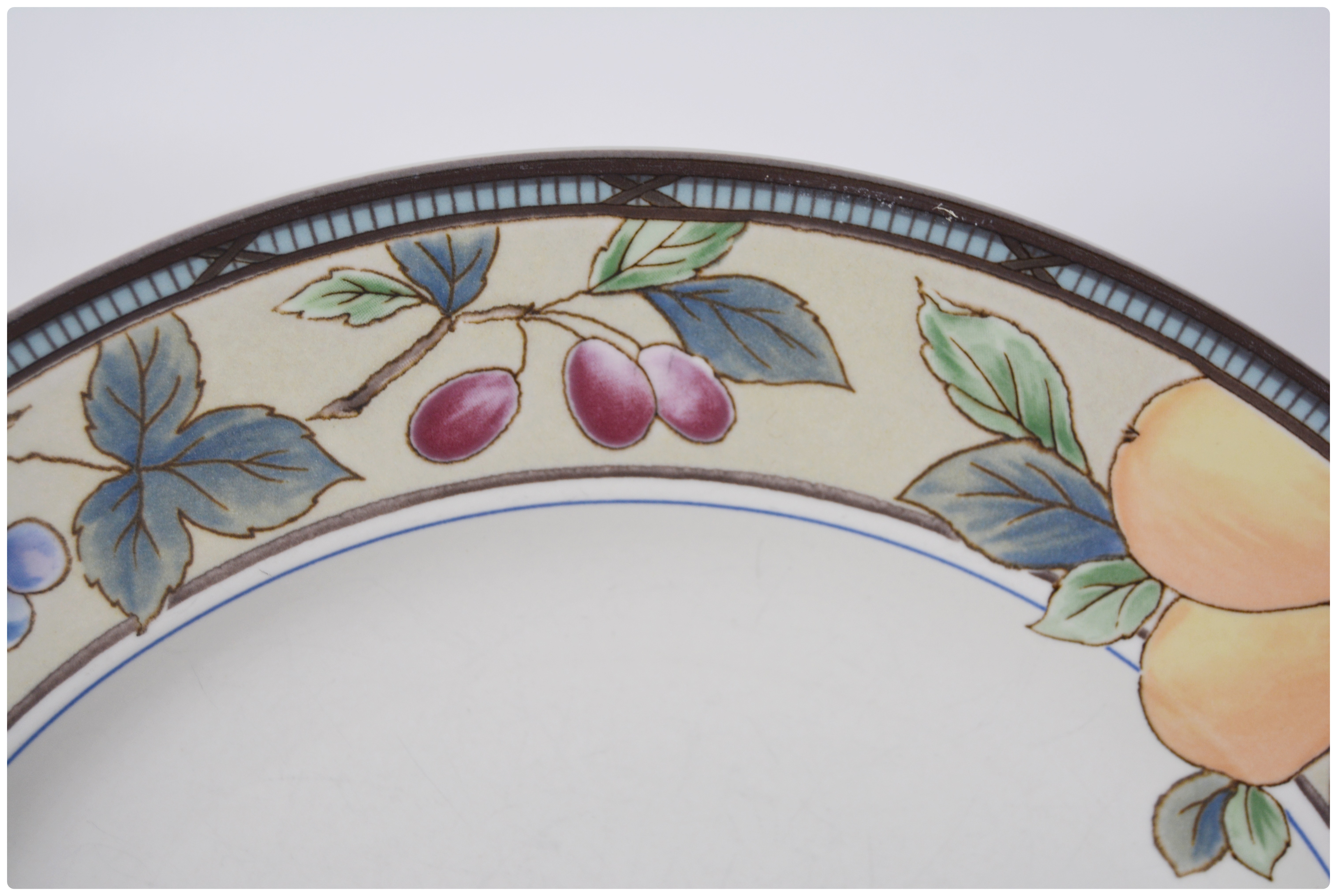 Mikasa "Garden Harvest" Ceramic Dinnerware EBTH