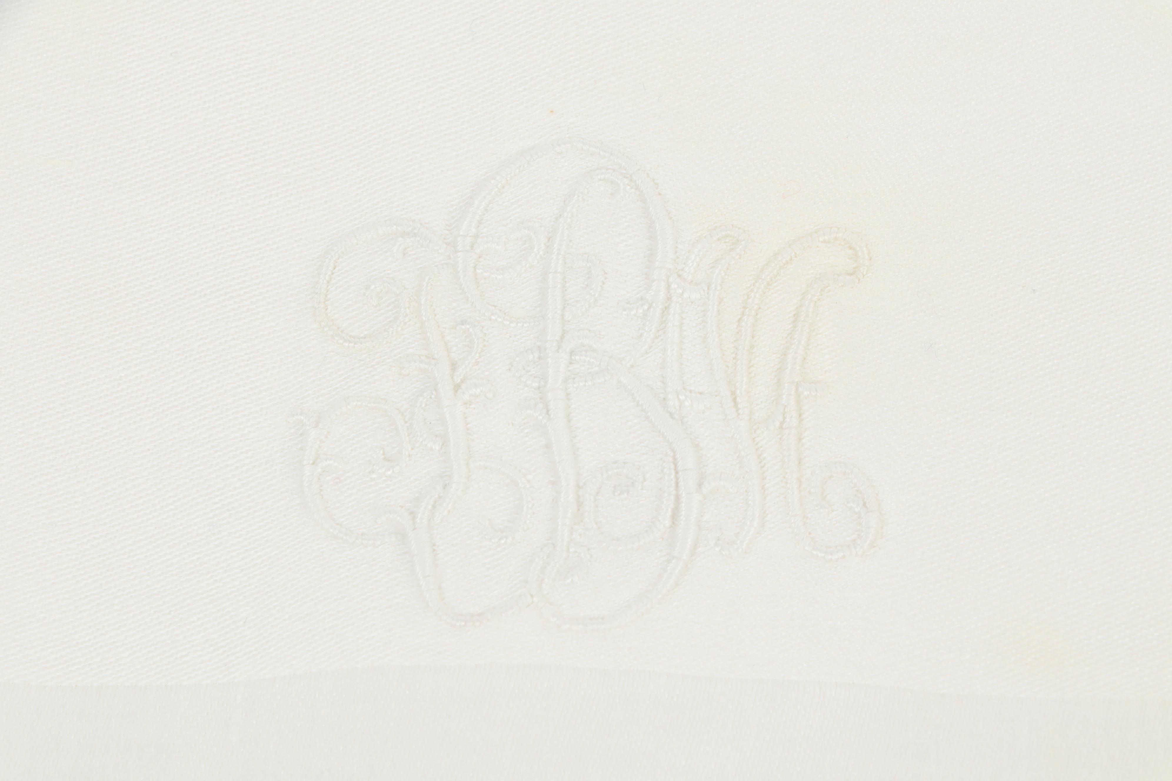 Collection of White and Cream Table Linens EBTH