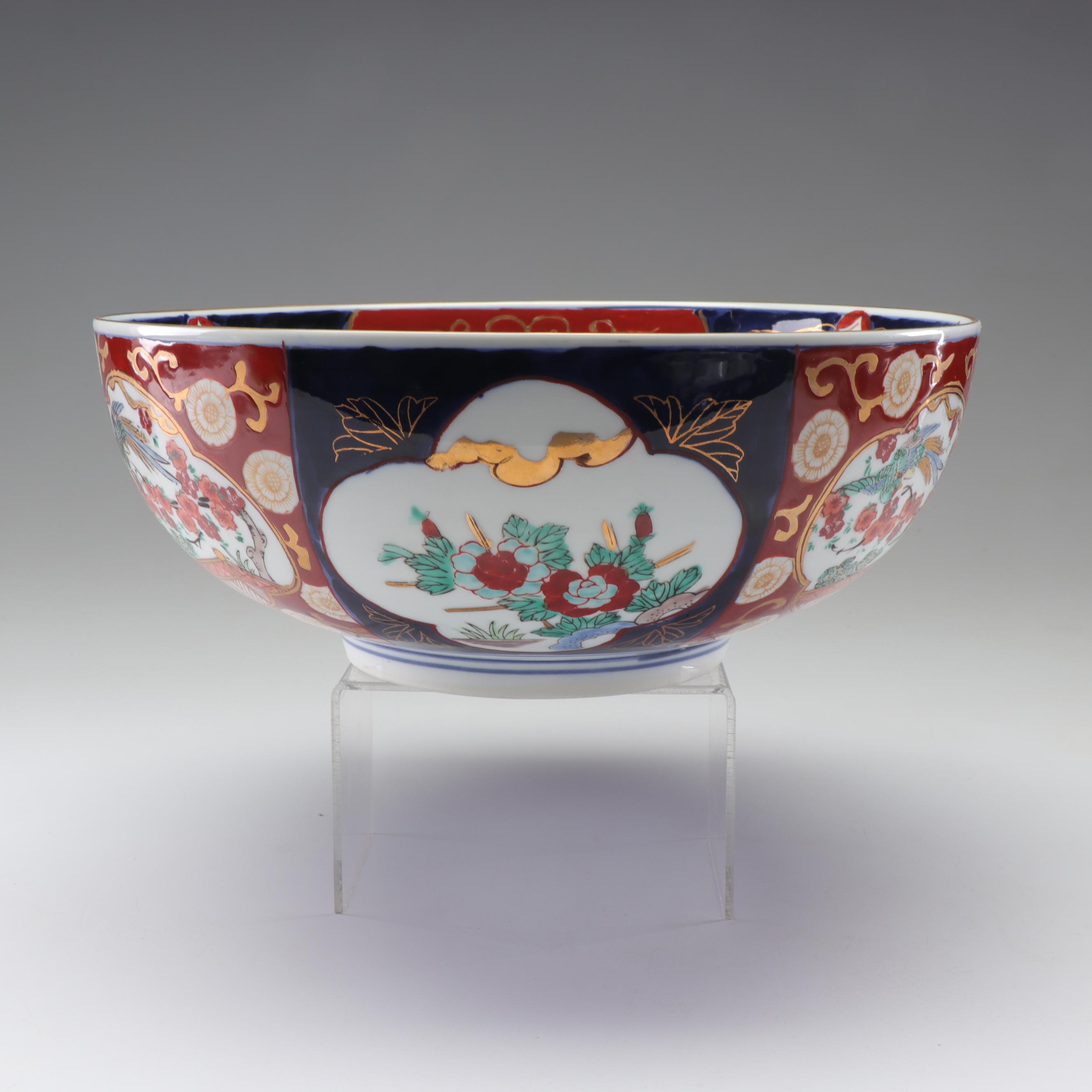 Japanese Ceramic Bowls Featuring Gold Imari HandPainted Serving Bowl