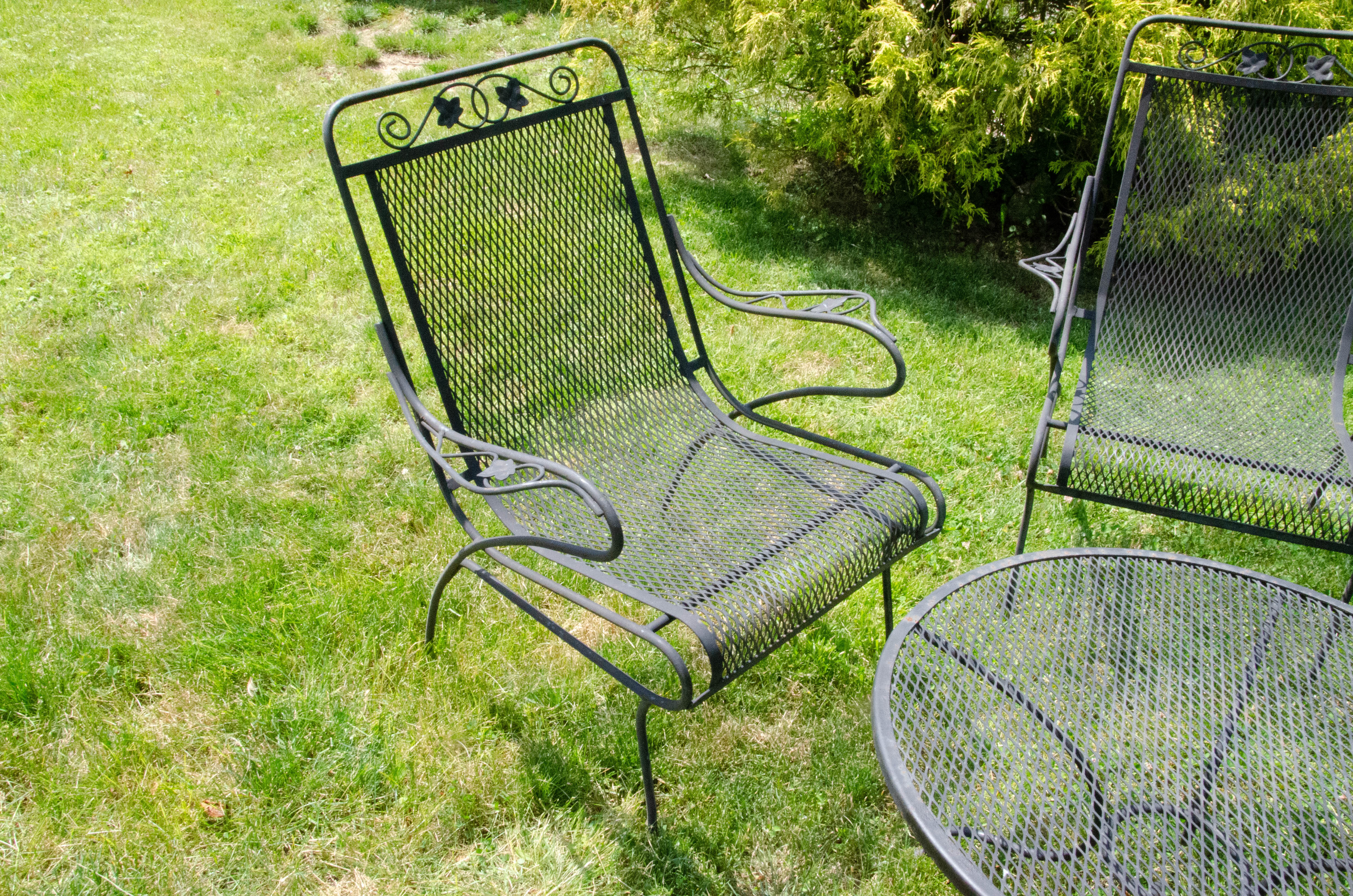 Wrought Iron Mesh Patio Chairs and Accent Table EBTH