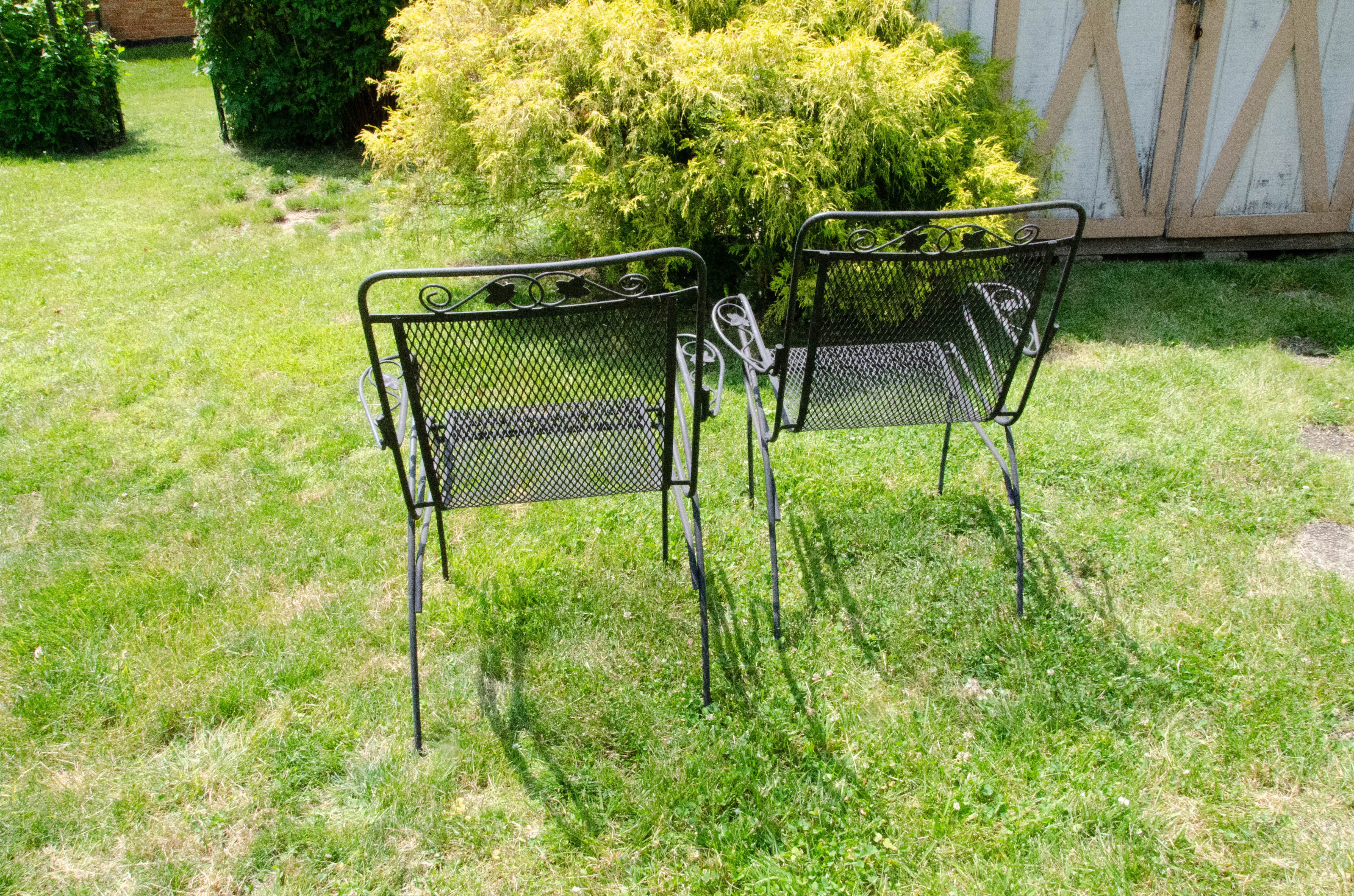 Wrought Iron Mesh Patio Chairs and Accent Table EBTH