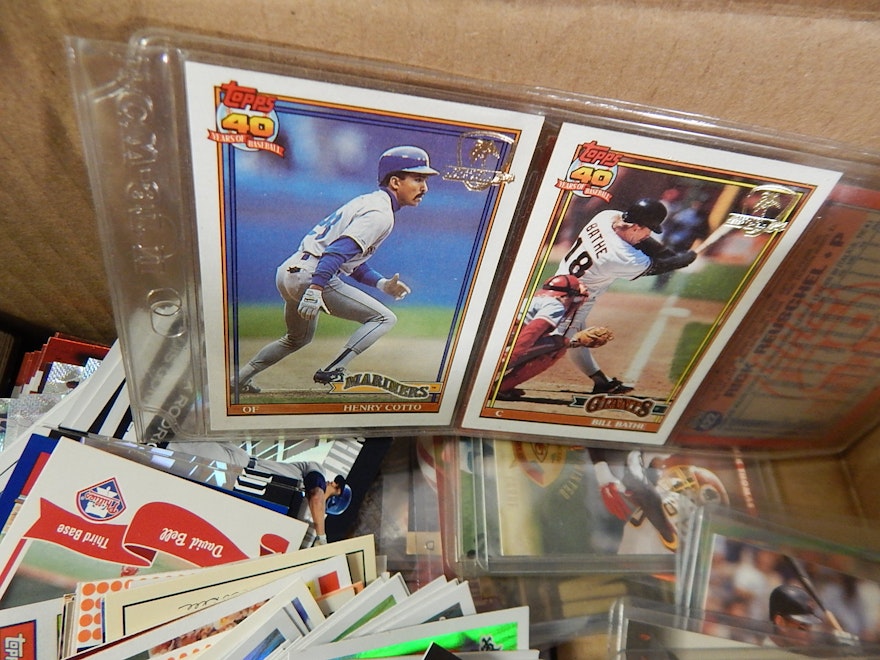 Download Sports Collectibles with Cards, Action Figures, Signed Baseball and More | EBTH