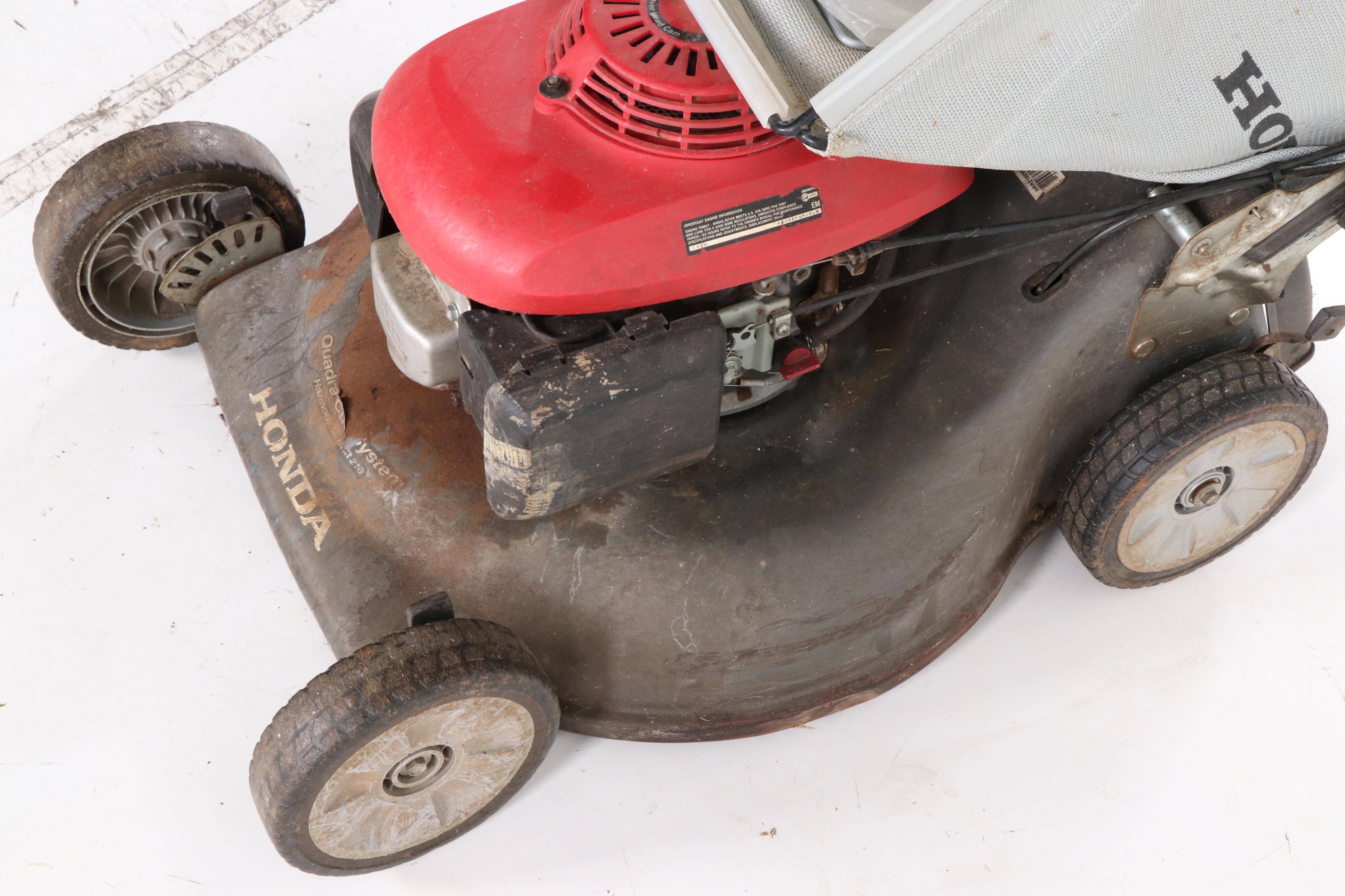 Honda Harmony II SelfPropelled Bagger/Mulcher Lawn Mower EBTH