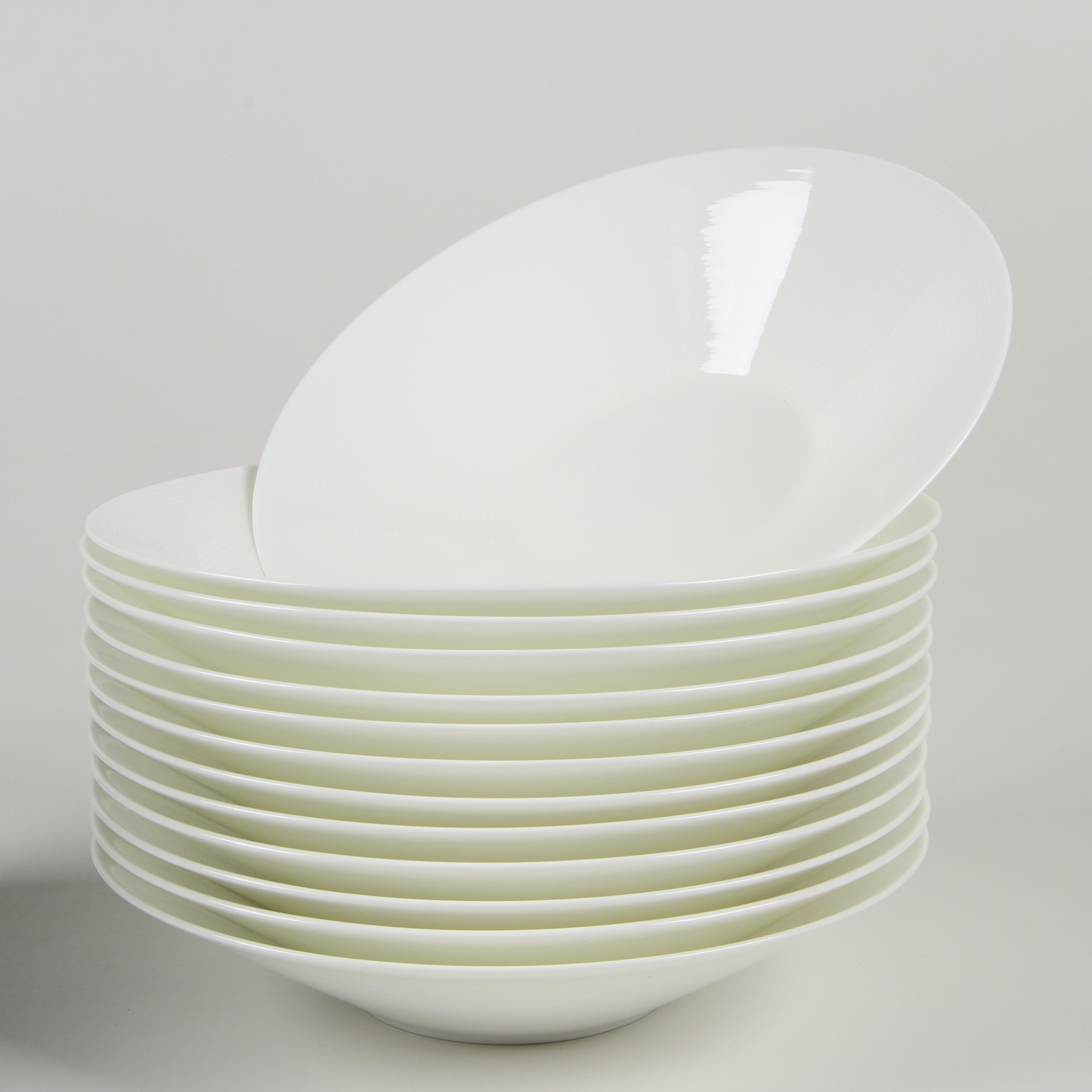 Crate & Barrel "Claire" Bone China Dinnerware EBTH