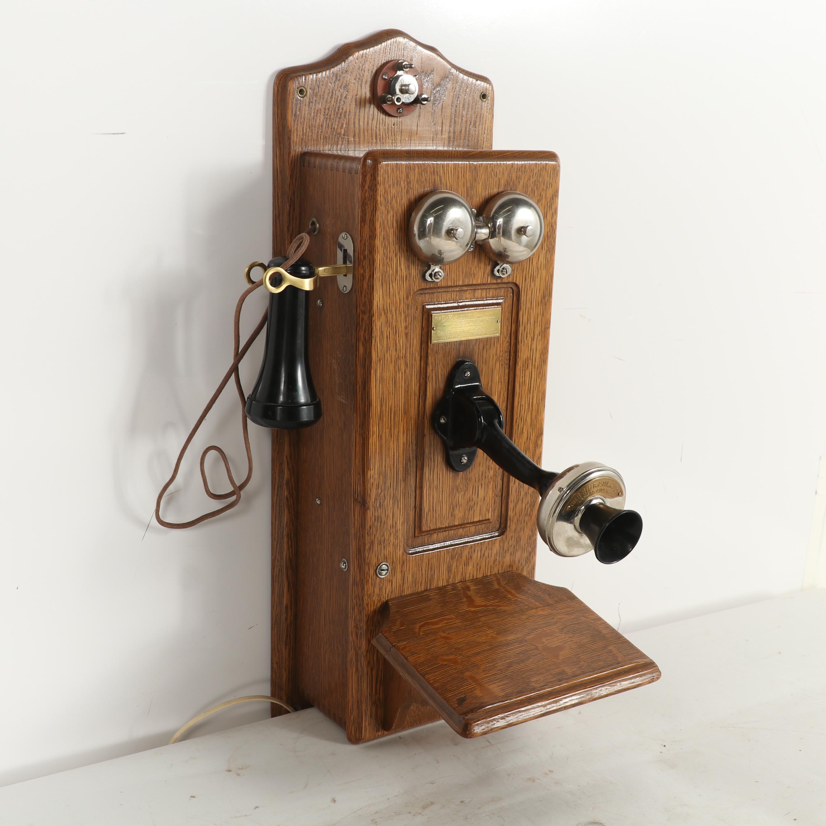 BR Electric & Telephone Co. Oak Case Hand Crank Telephone, Early 20th