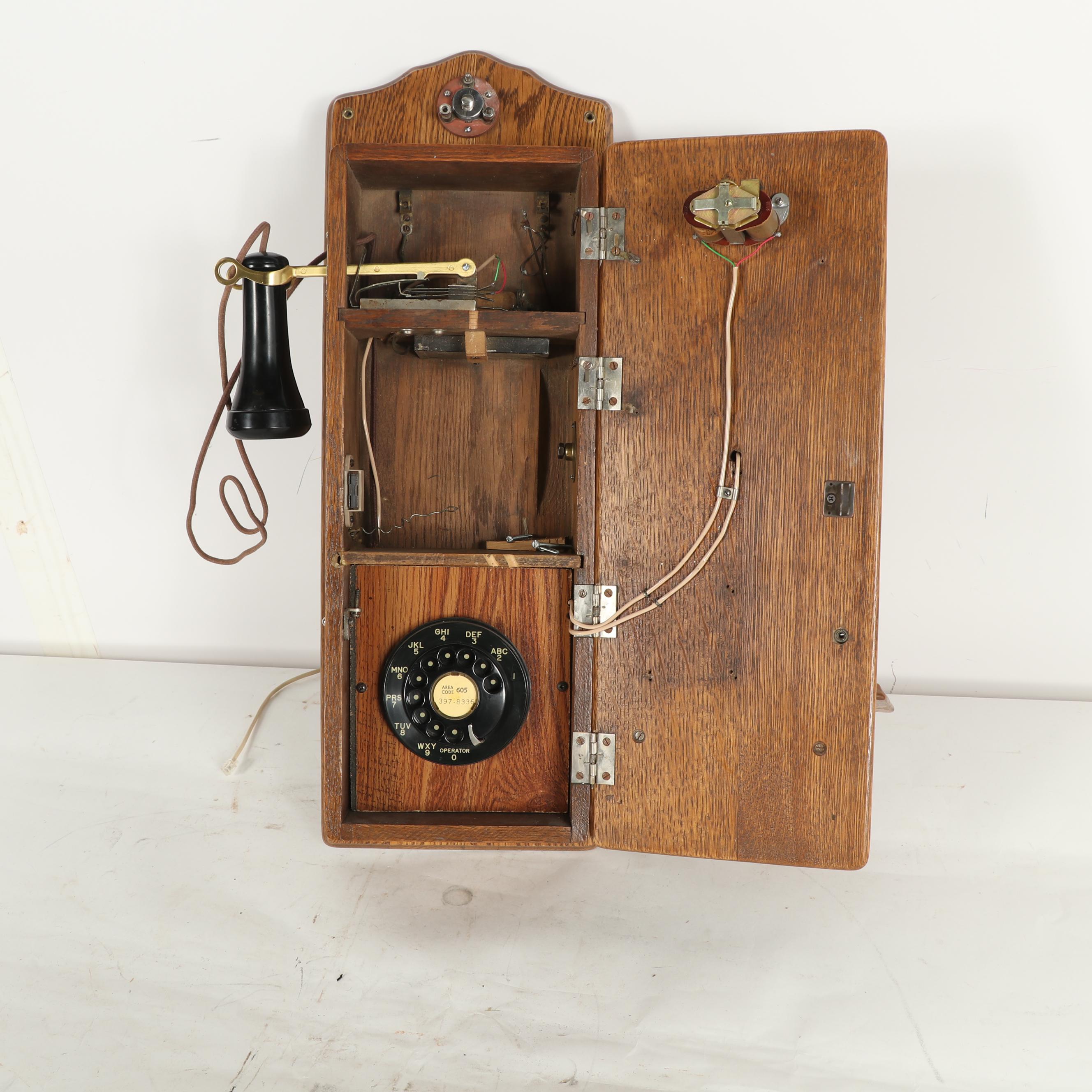 B-R Electric & Telephone Co. Oak Case Hand Crank Telephone, Early 20th ...