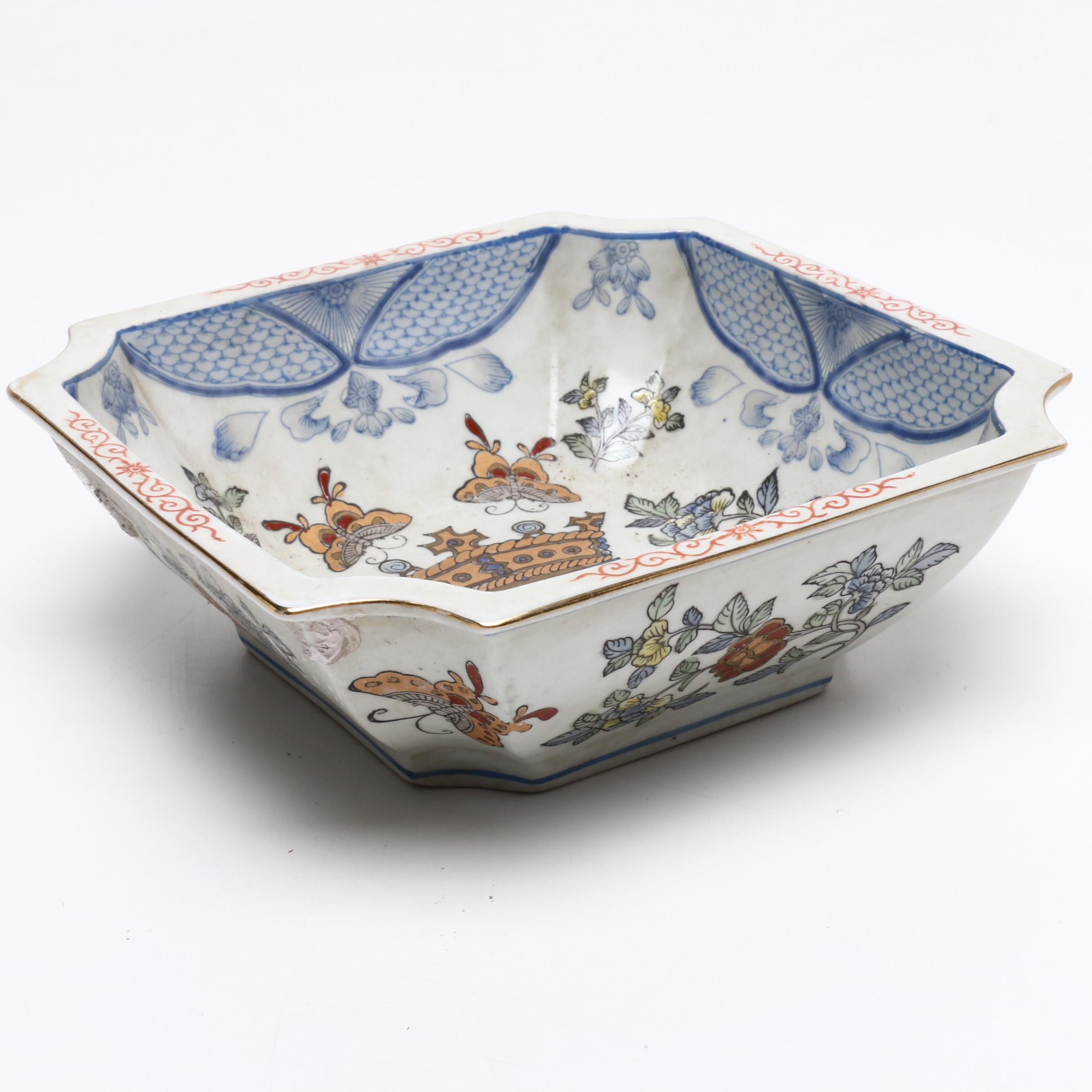 Chinese Blue and White Porcelain Teapot and Centerpiece Bowl England