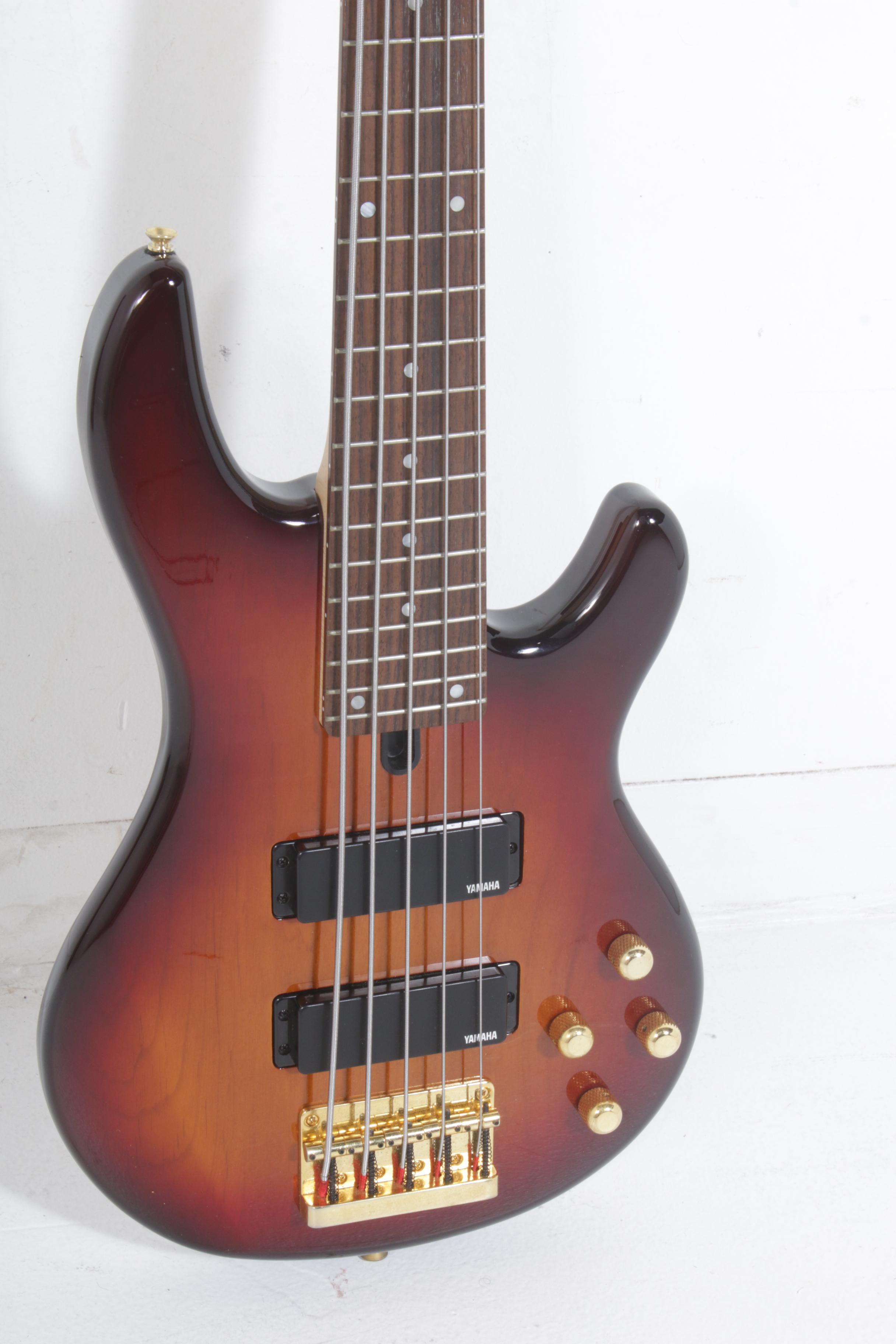 Yamaha BBG5S 5String Electric Bass Guitar with Gig Bag EBTH