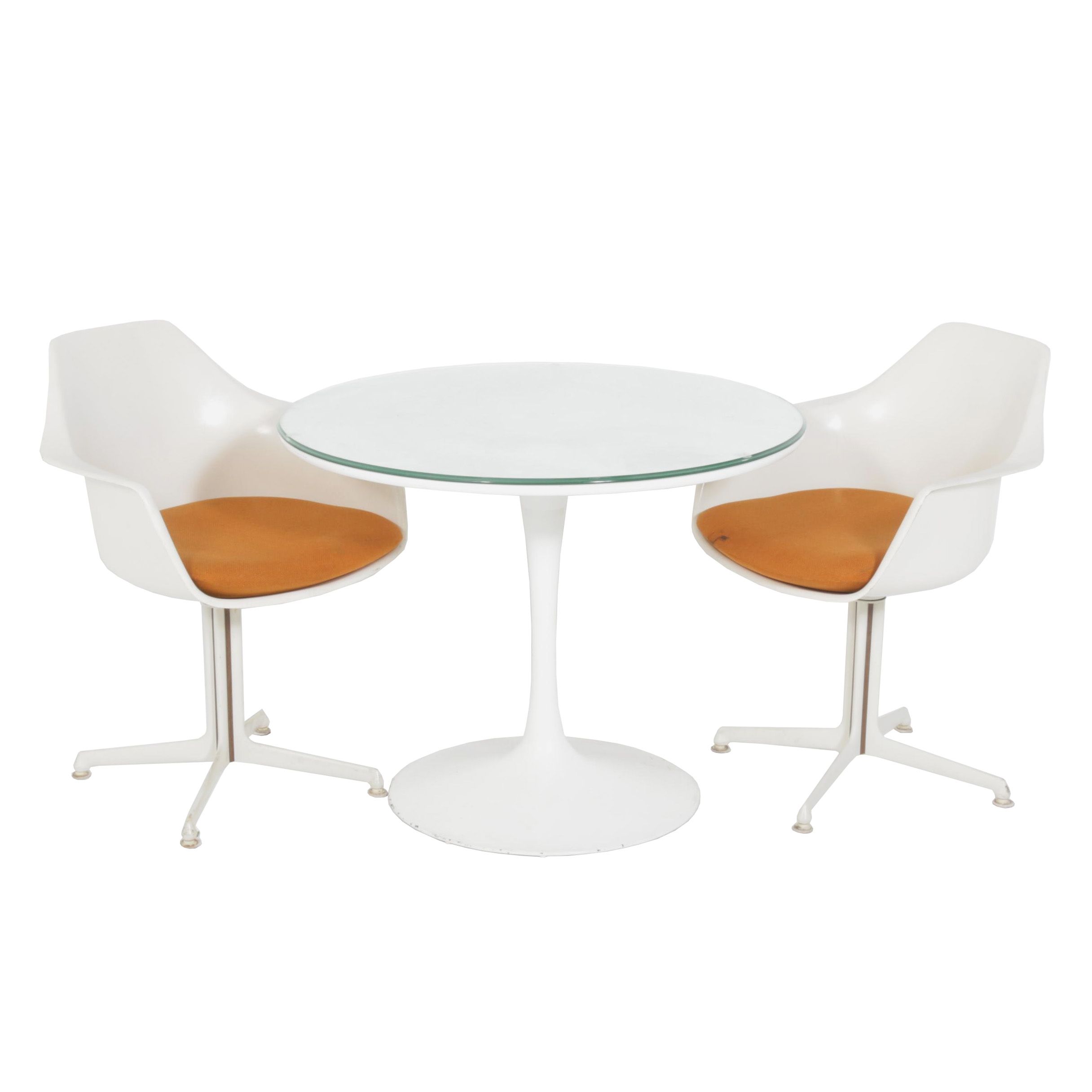 Mid Century Modern Dinette Table And Arm Chairs After Saarinen 1960s