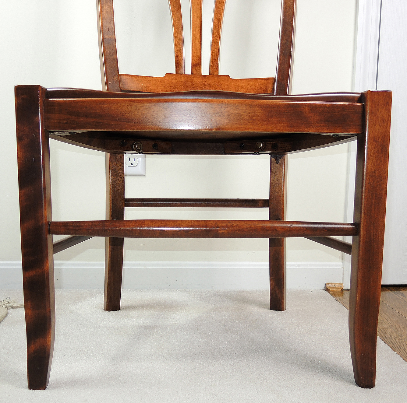 Nichols & Stone "Country Manor" Birch Dining Table and Chairs EBTH