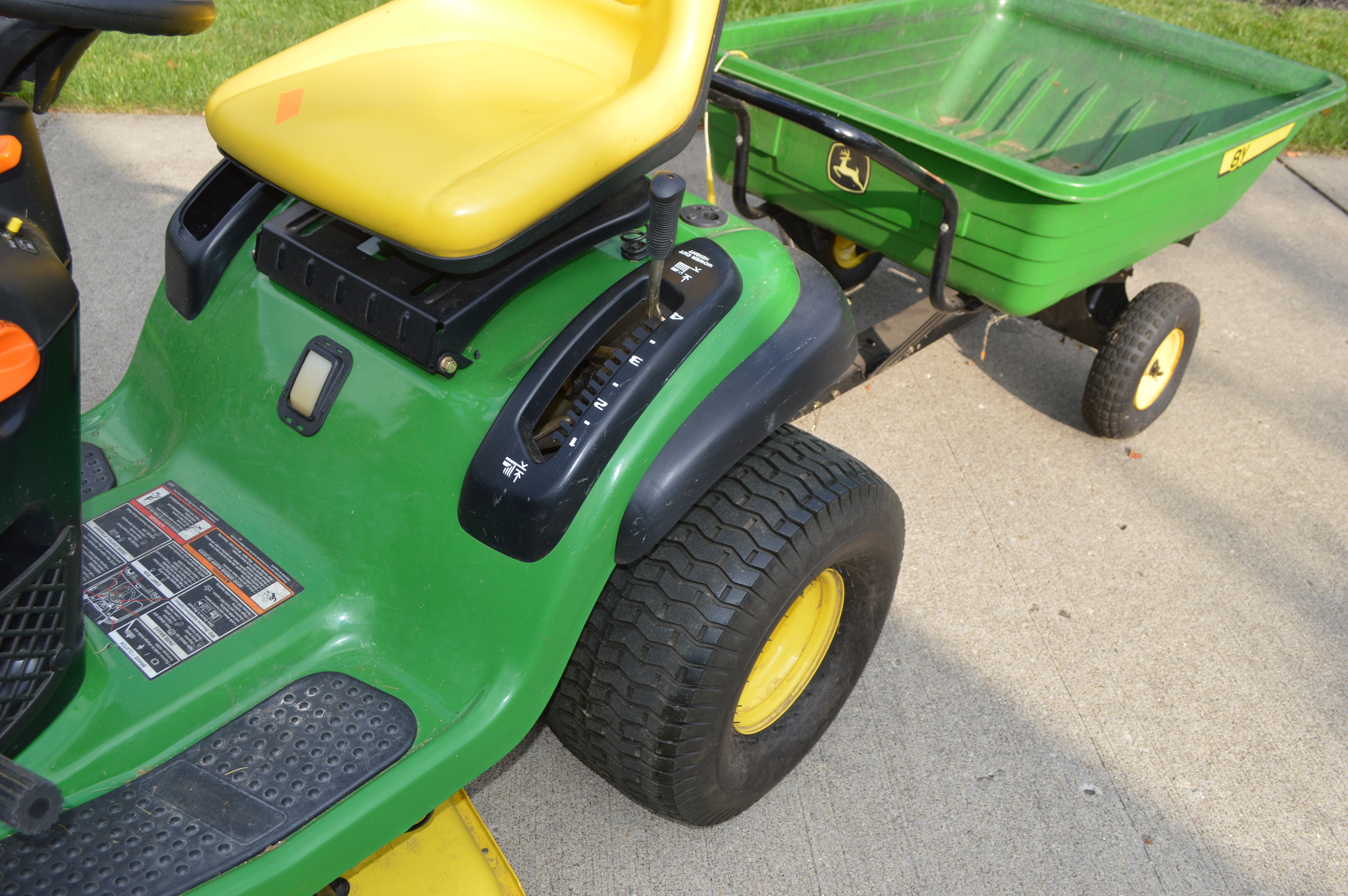 John Deere Hydrostatic Gas Lawn Tractor, LA135 with Dump Trailer, 8Y EBTH