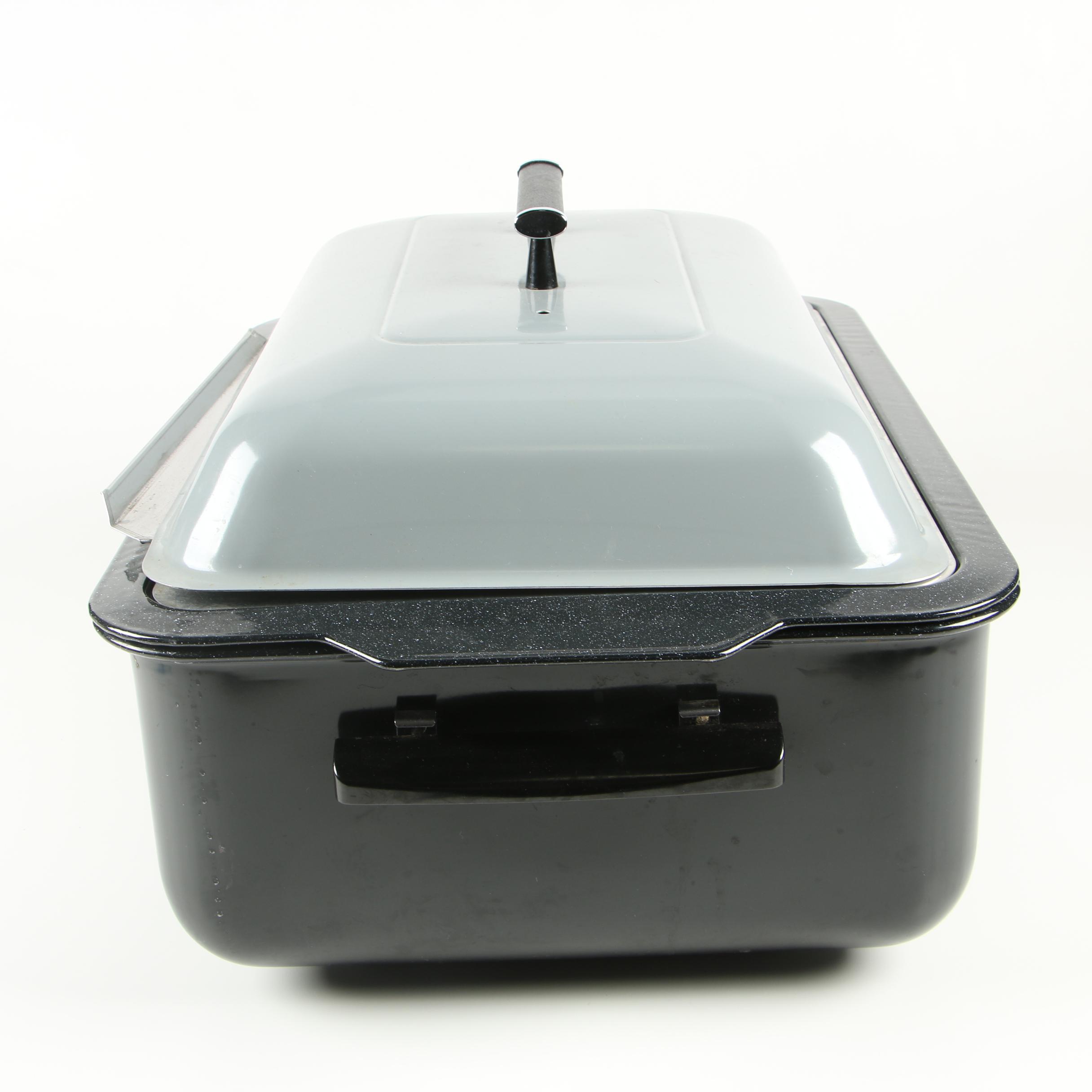 Nesco 18 Roaster Oven with Buffet Server and Bake Kit EBTH