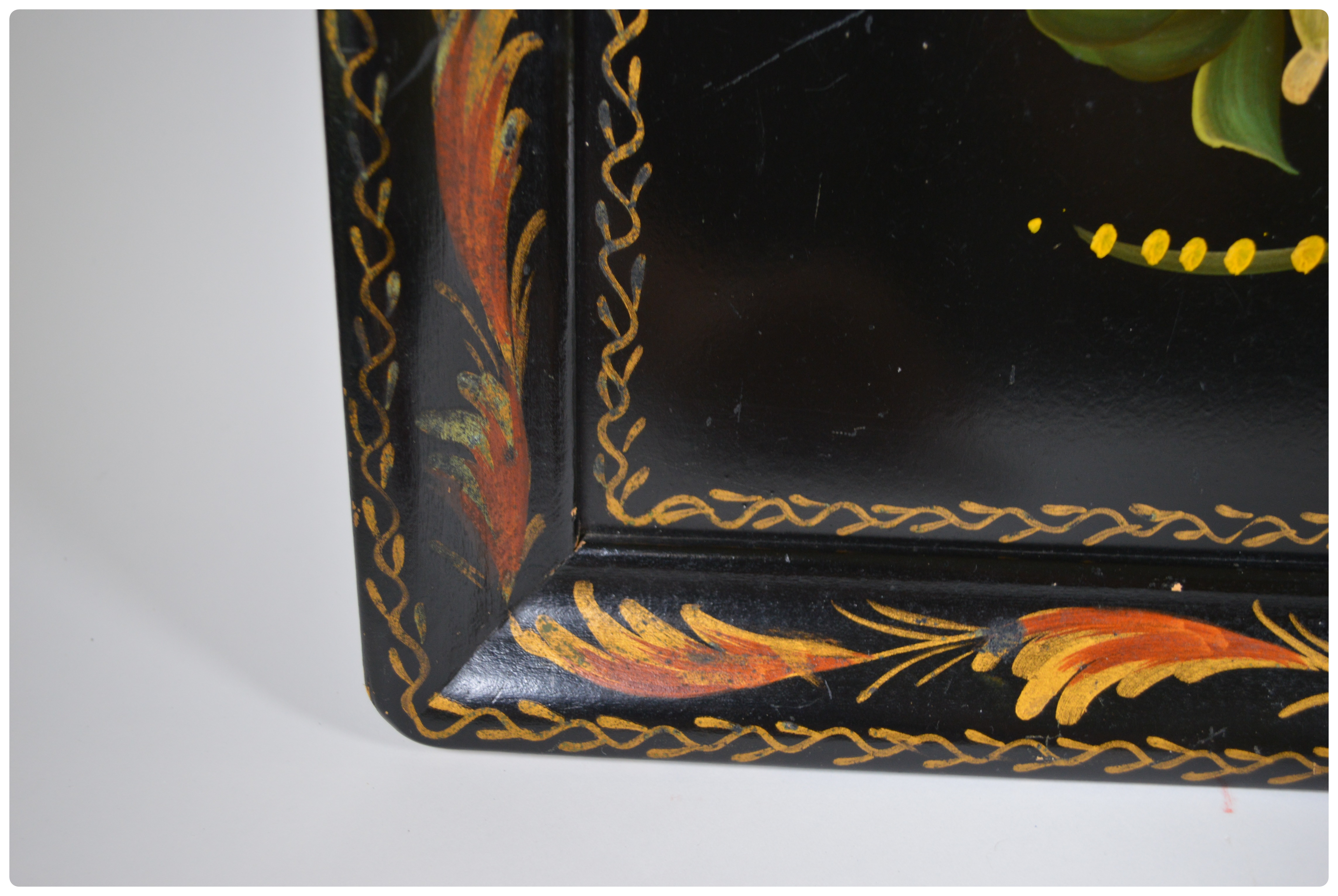 Tole Style Hand Painted Wooden Tray With Floral Motif Early 20th   DSC 0287.JPG