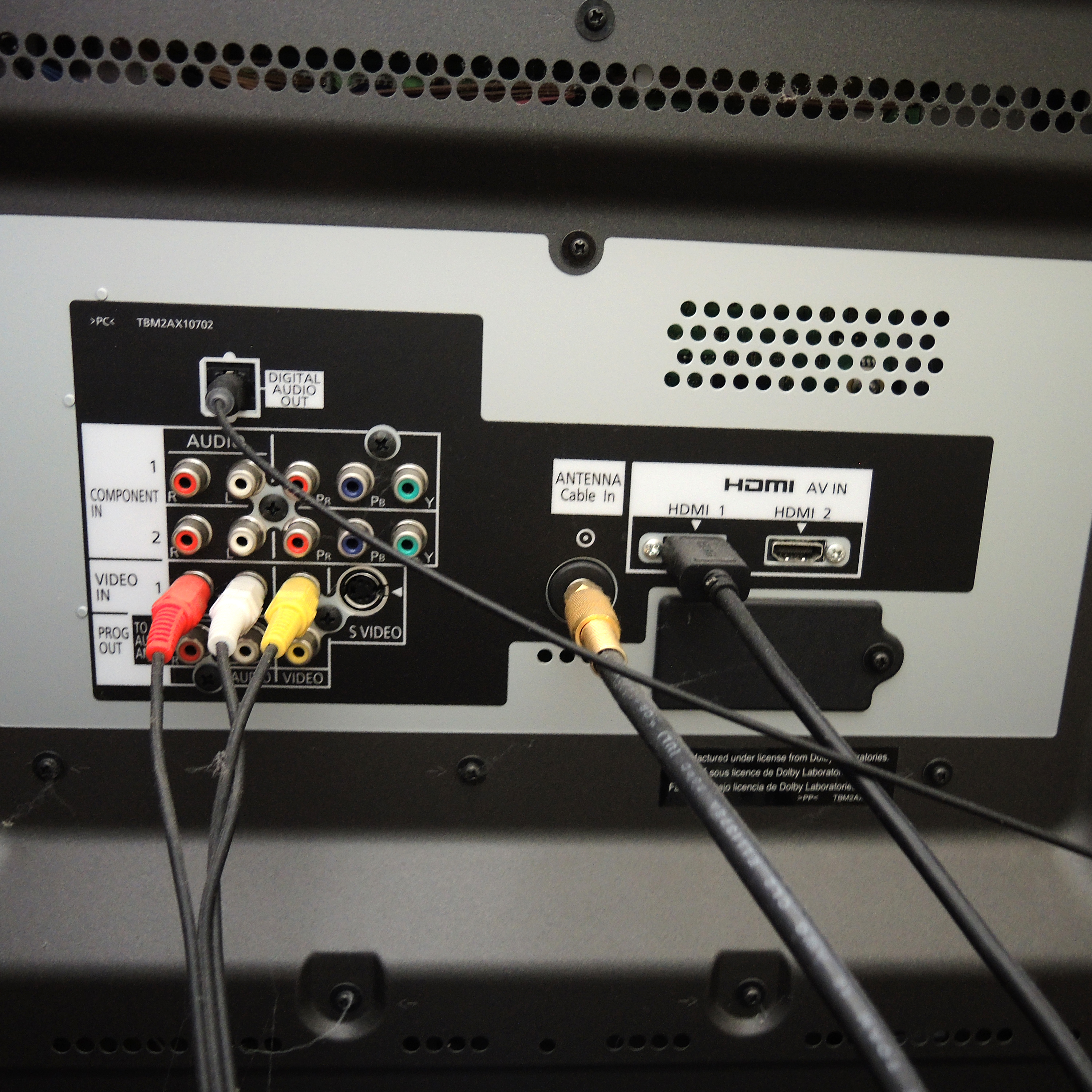 Panasonic Viera 50" 1080p Plasma TV and Yamaha Surround Sound Bar EBTH