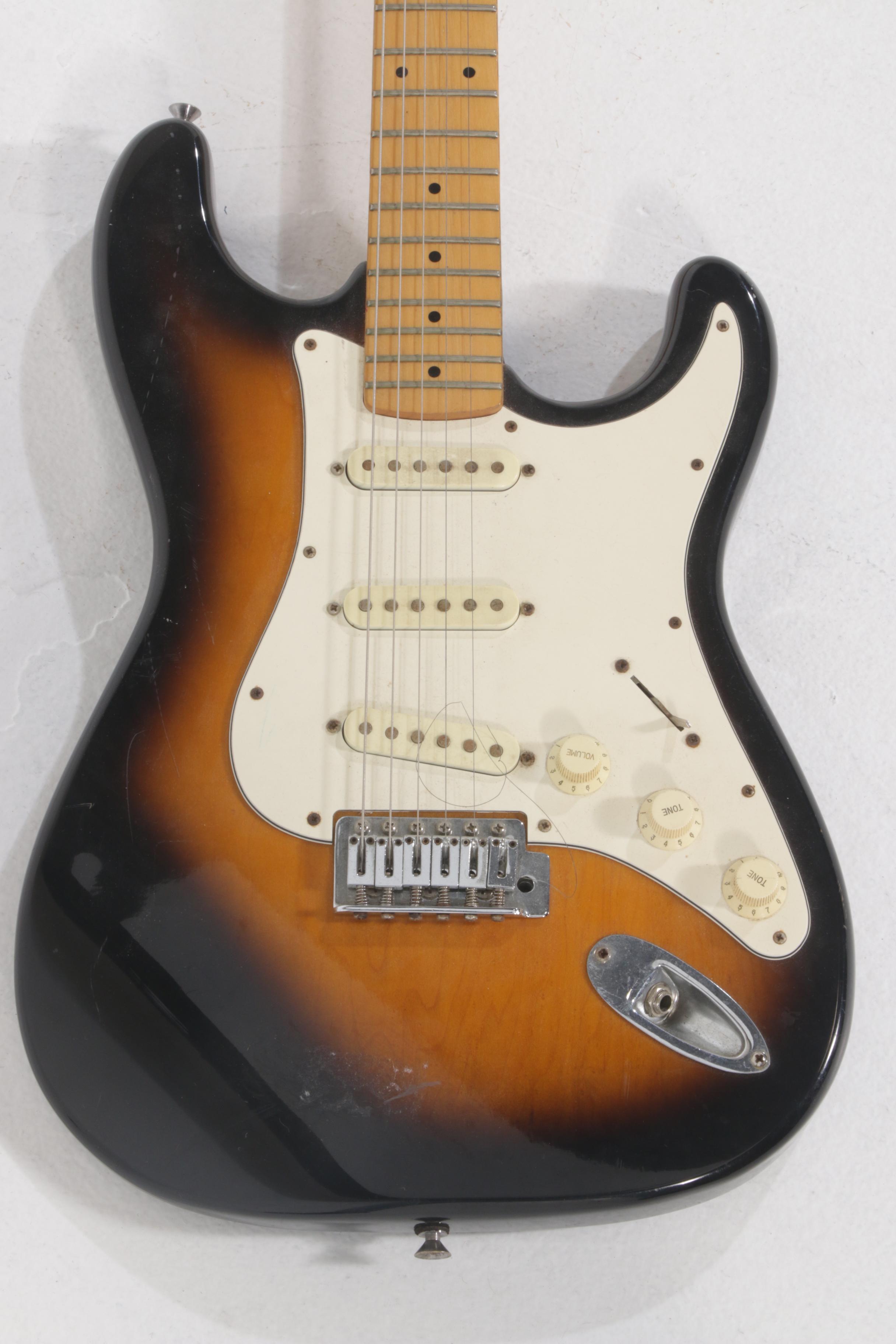 Lyon by Washburn Electric Guitar EBTH