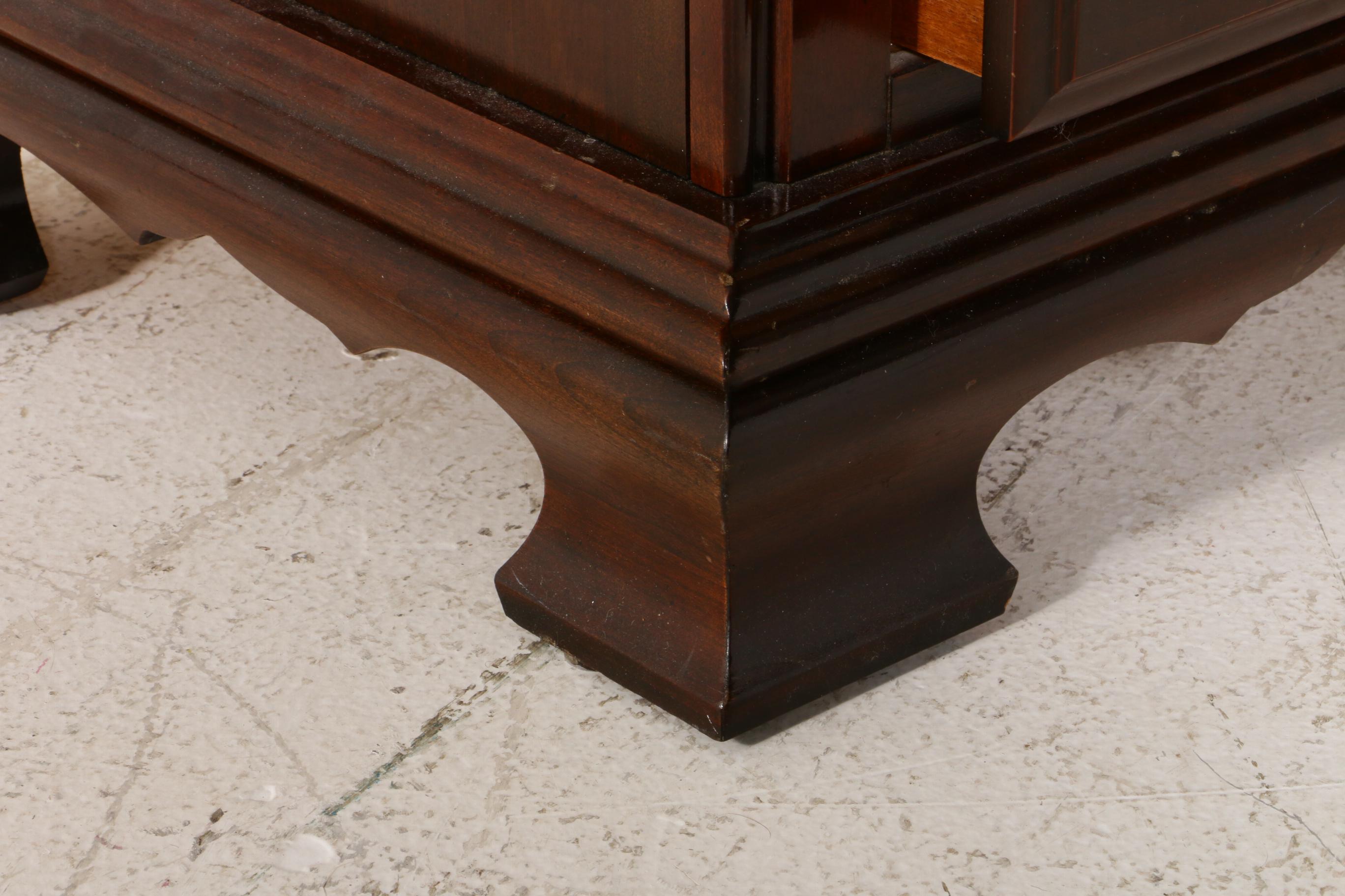 Kincaid "Cherry Mountain II" ThreeDrawer Nightstands, Contemporary EBTH