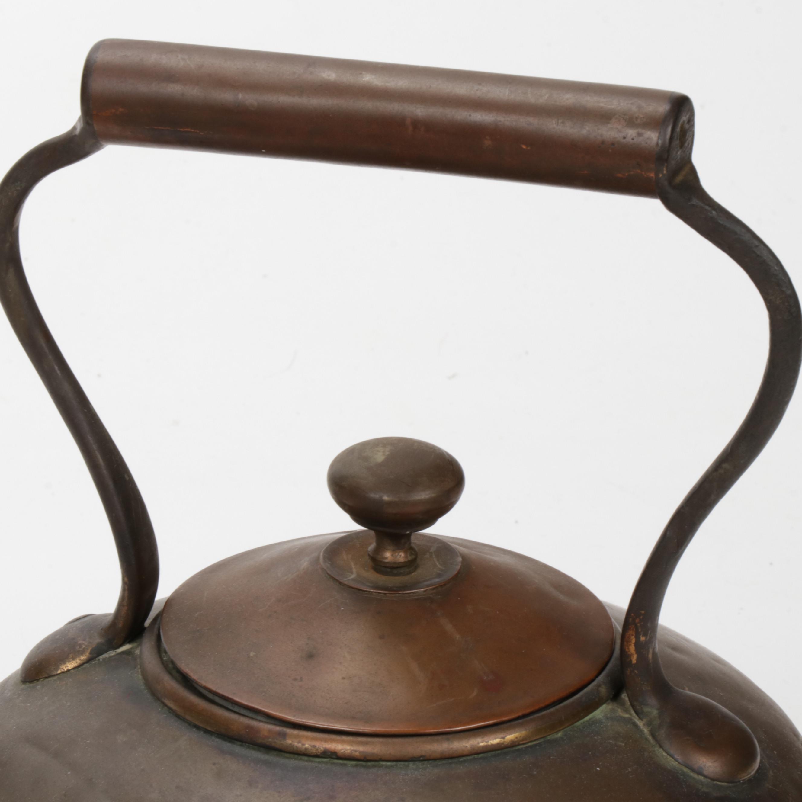 Copper Tea Kettle 19th Century With Handmade Tea Cozy Mid 20th   1571329944628 44540d2c03bc9ec46cc6569ce147a94fbe479181a59e86034306491b54043ae5.JPG