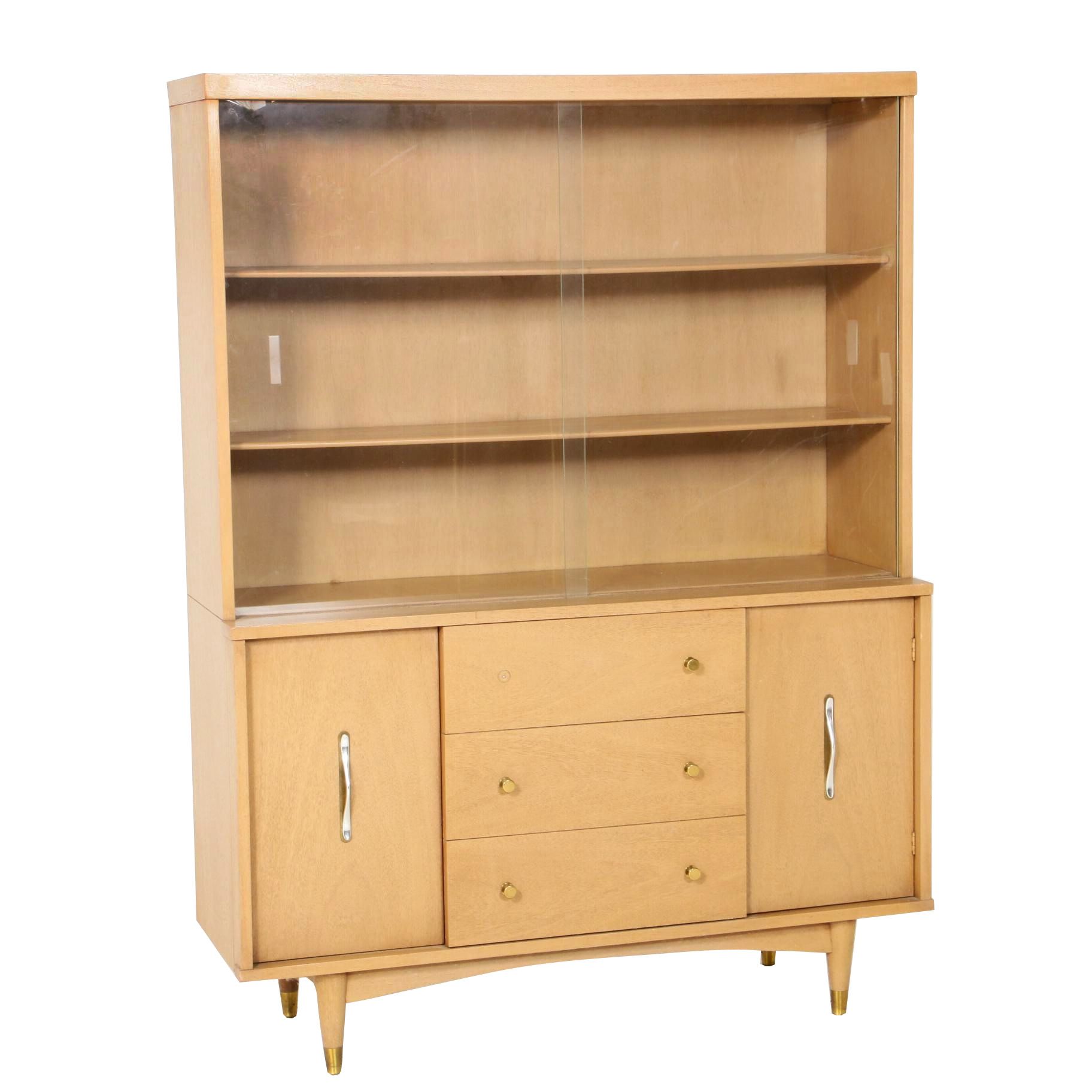 Blowing Rock Furniture Sandlewood China Cabinet Mid 20th