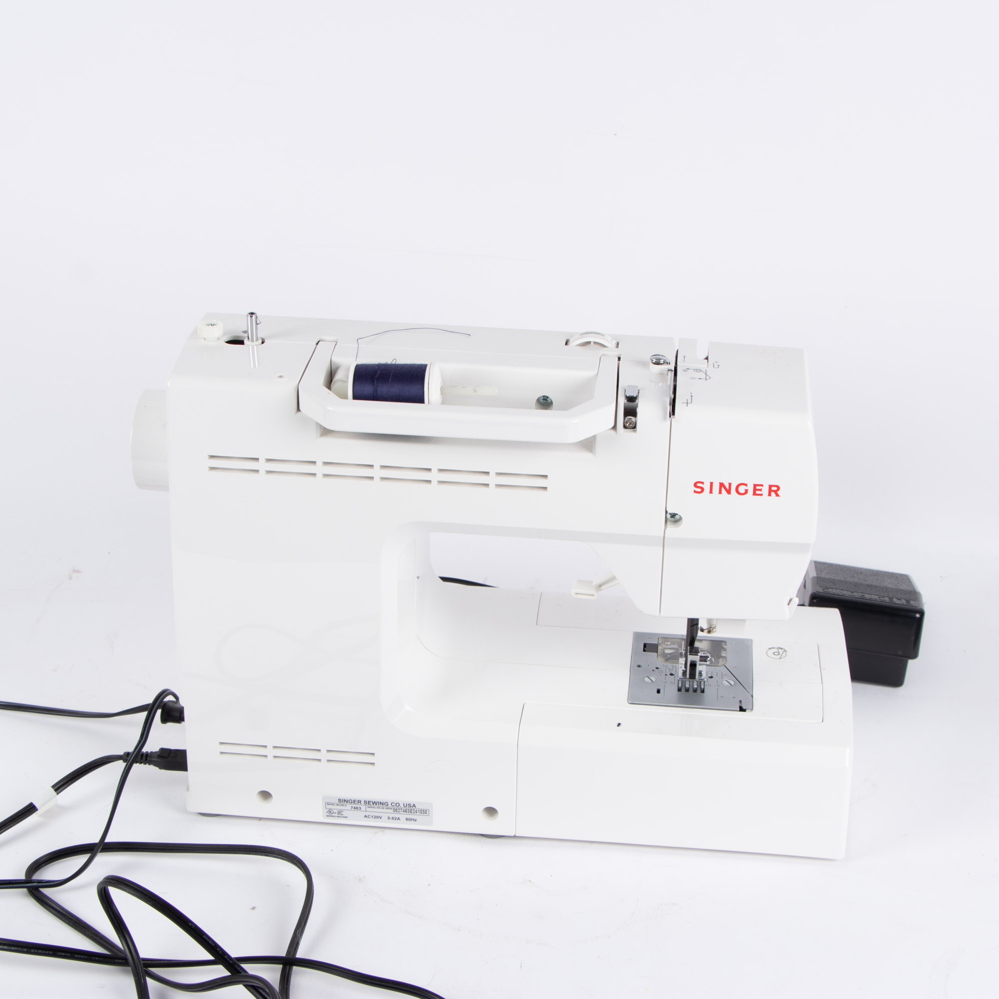 Singer Confidence 7463 Sewing Machine and Sewing Supplies EBTH