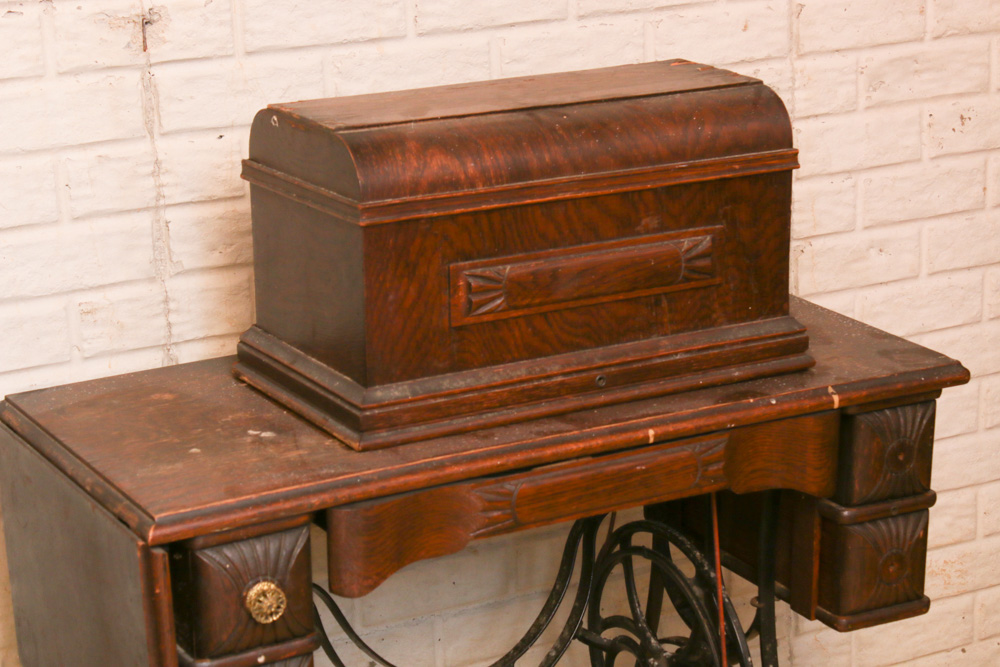 Foley & Williams New Goodrich Sewing Machine, Late 19th Century EBTH