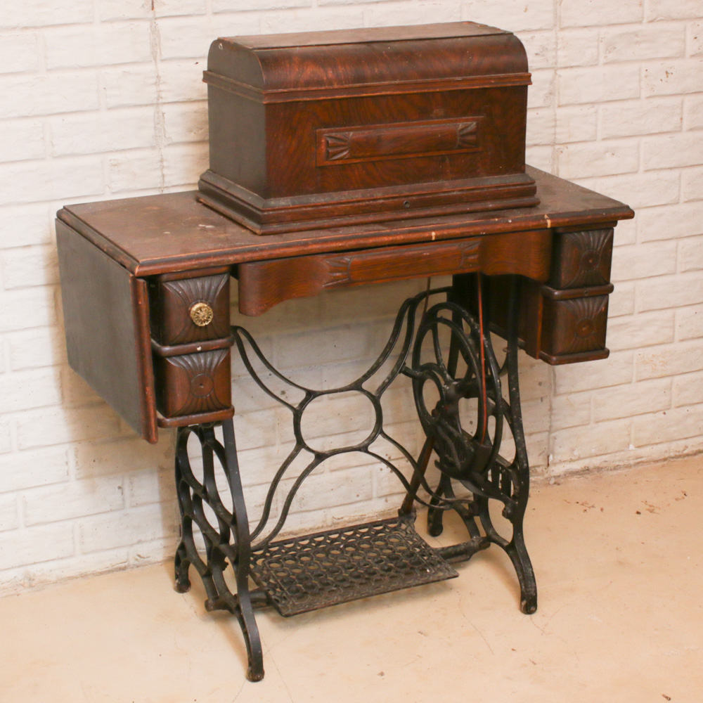 Foley & Williams New Goodrich Sewing Machine, Late 19th Century EBTH