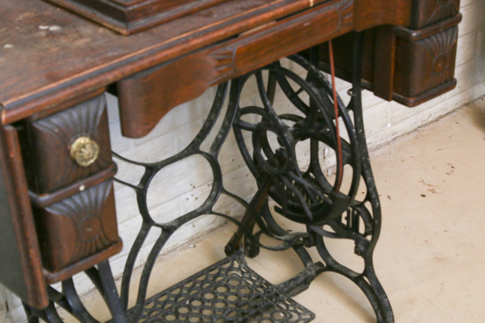 Foley & Williams New Goodrich Sewing Machine, Late 19th Century EBTH