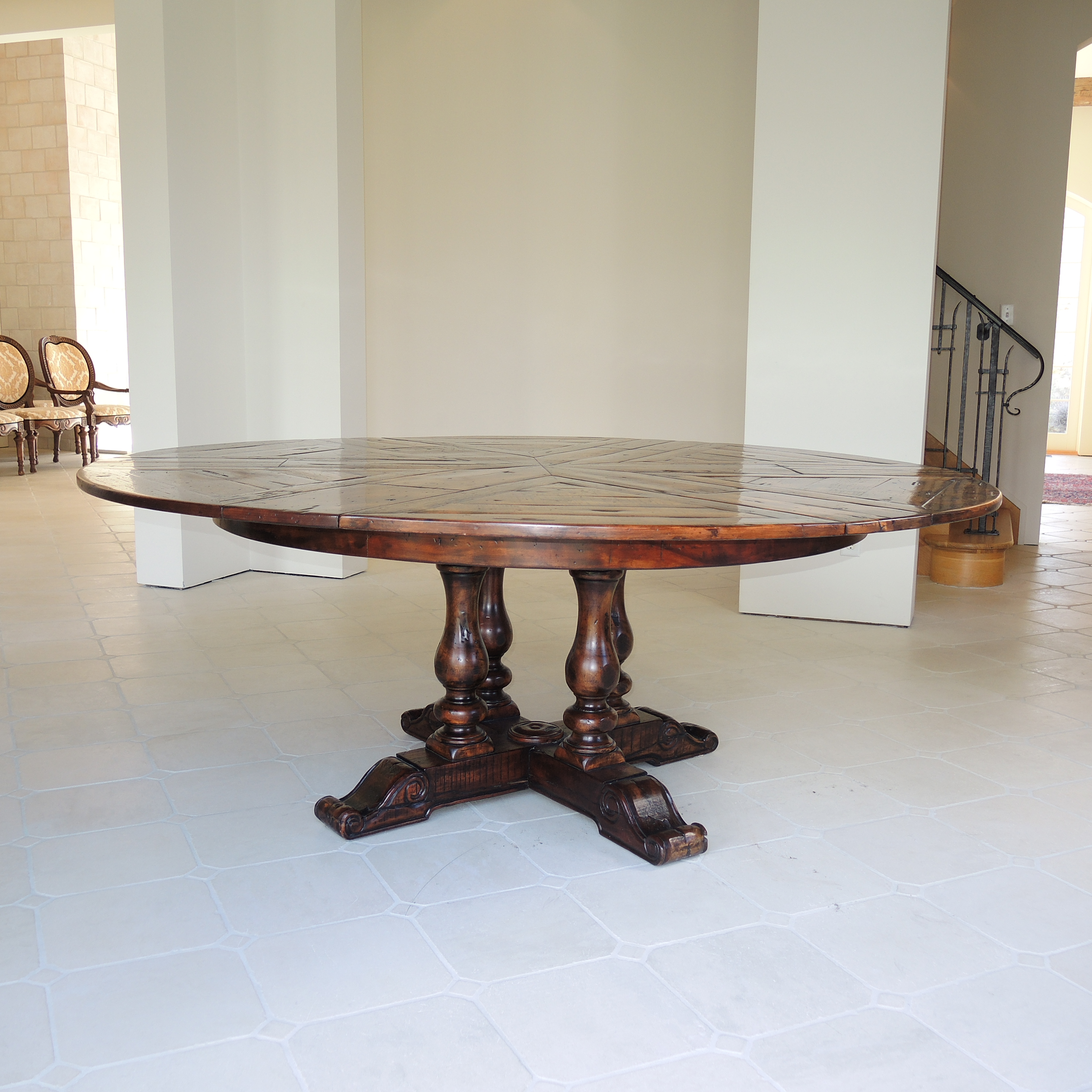 Theodore Alexander Castle Bromwich "Sylvan II" Round Jupe Dining Table EBTH