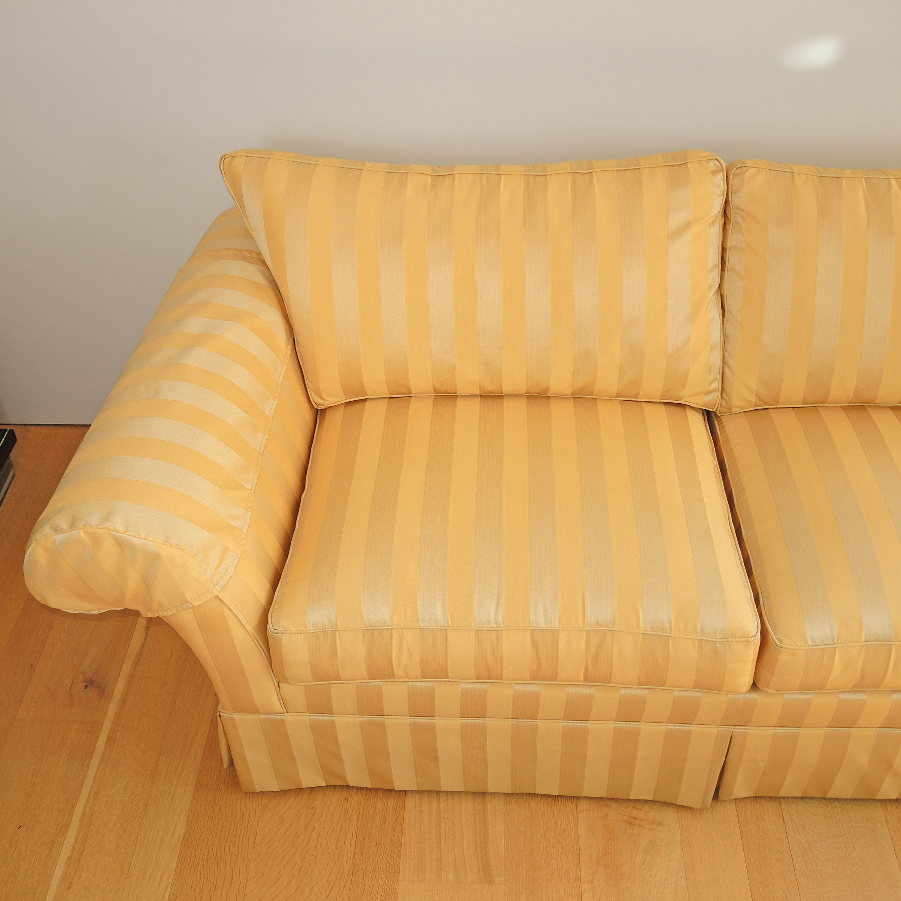 Ethan Allen "Maiden" Striped Loveseat EBTH