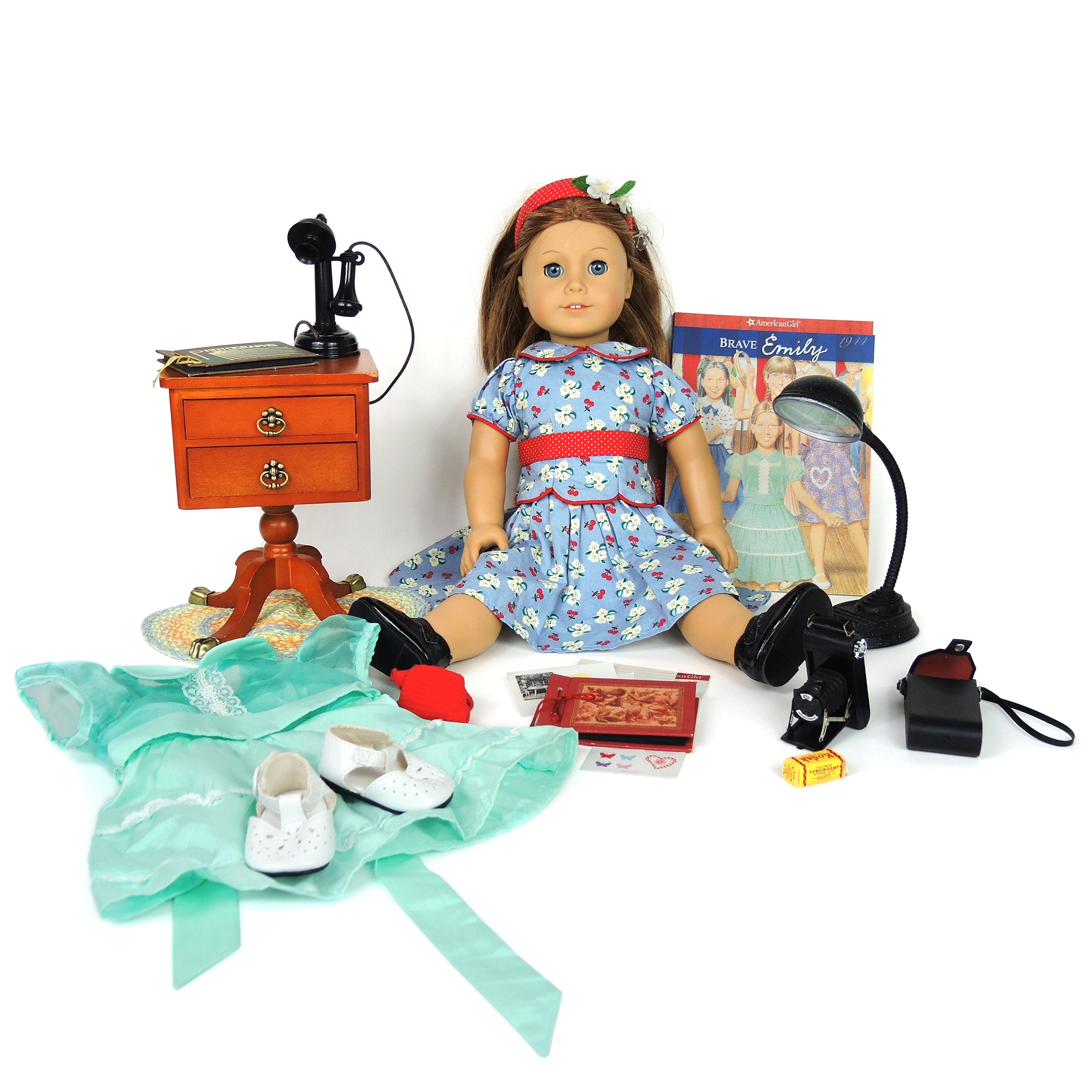 emily bennett american girl doll