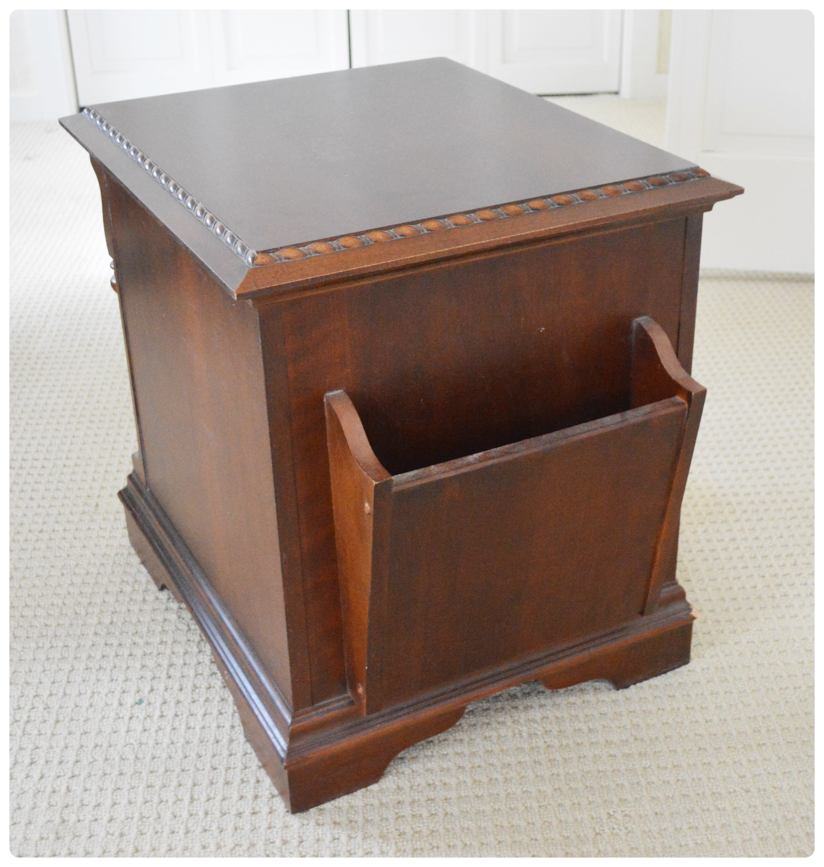 Broyhill End Table with Rear Magazine Holder, Late 20th Century EBTH