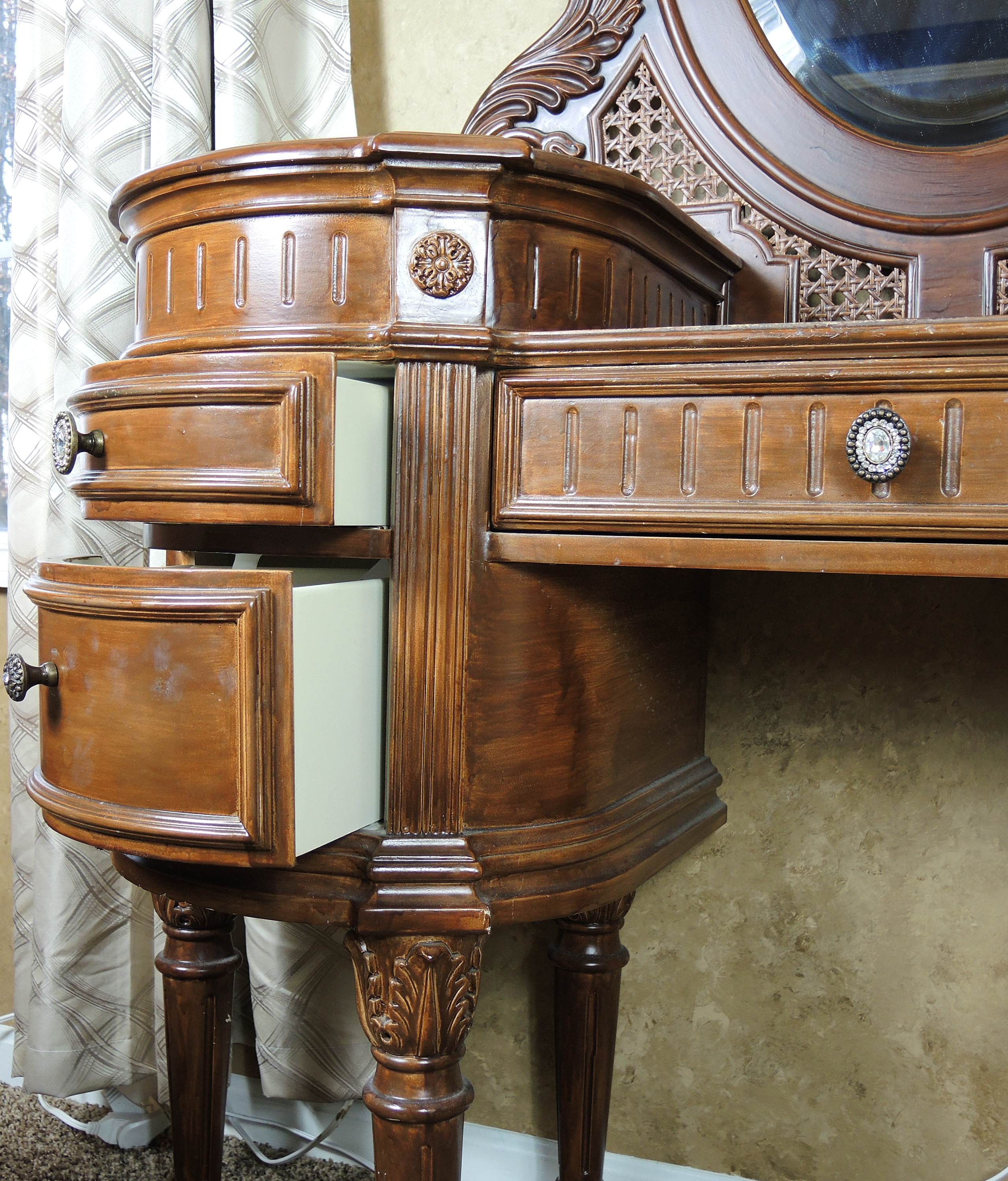 Pulaski Edwardian Style Wooden Vanity, Contemporary EBTH