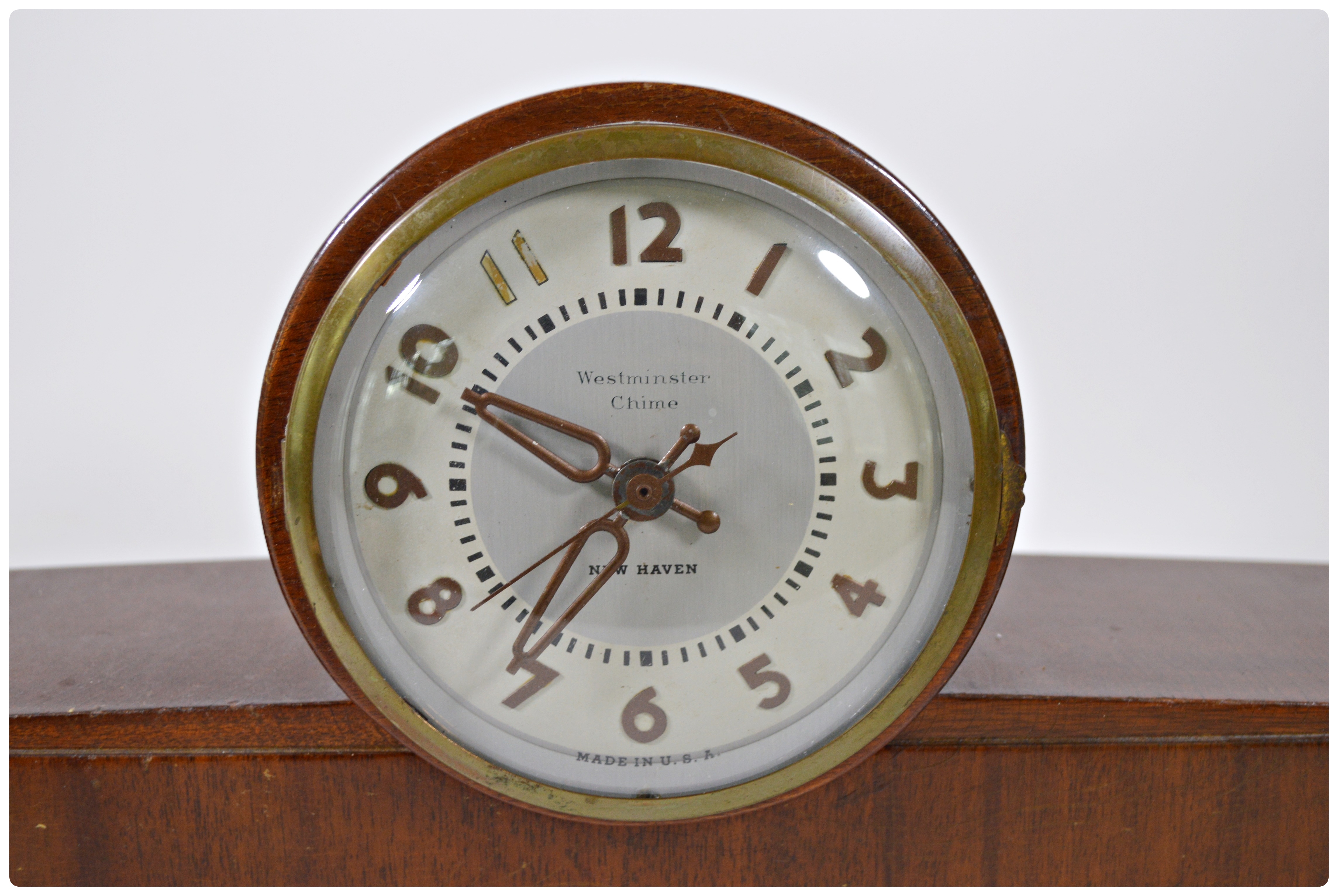 New Haven Westminster Chime Electric Mantel Clock EBTH