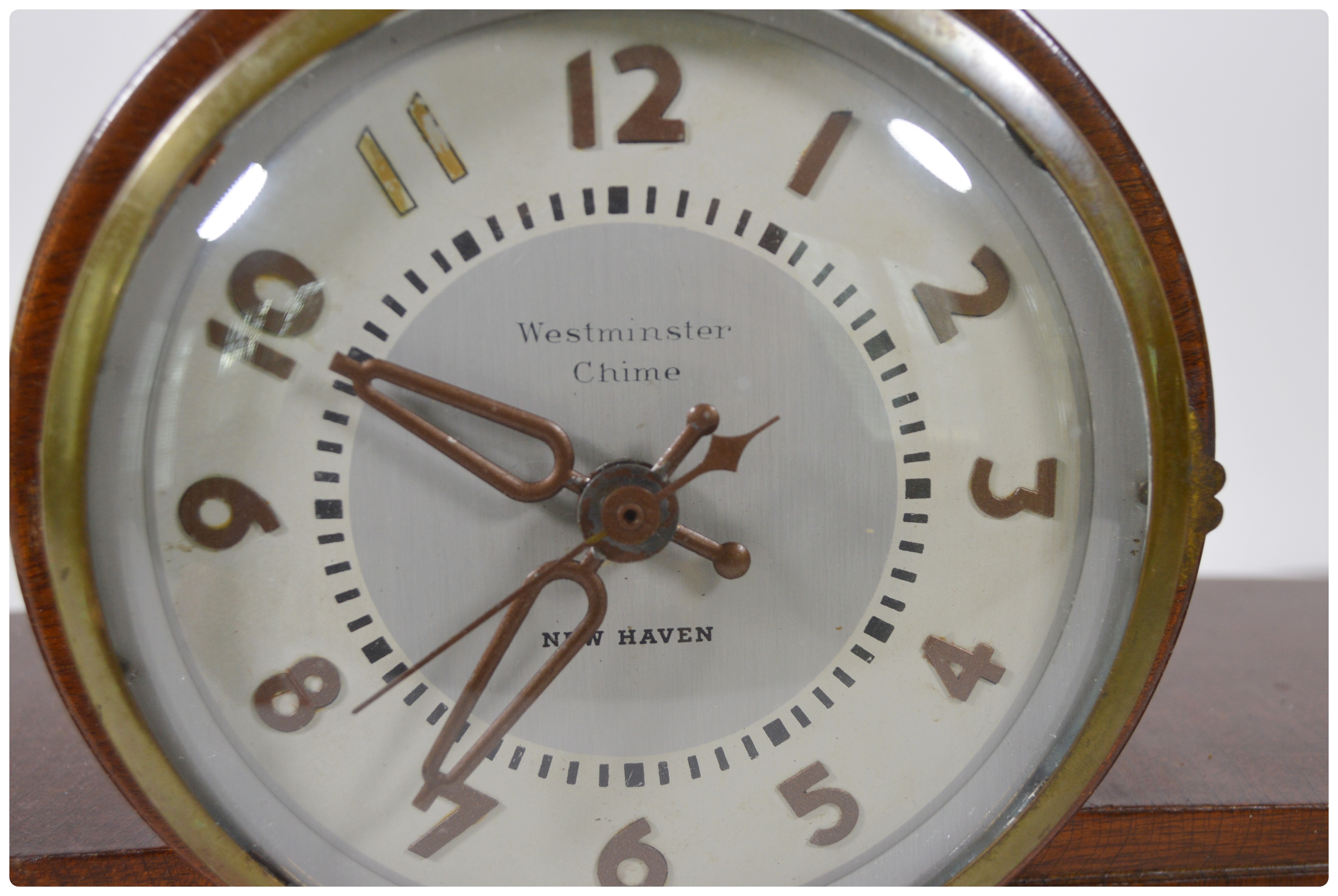 New Haven Westminster Chime Electric Mantel Clock EBTH