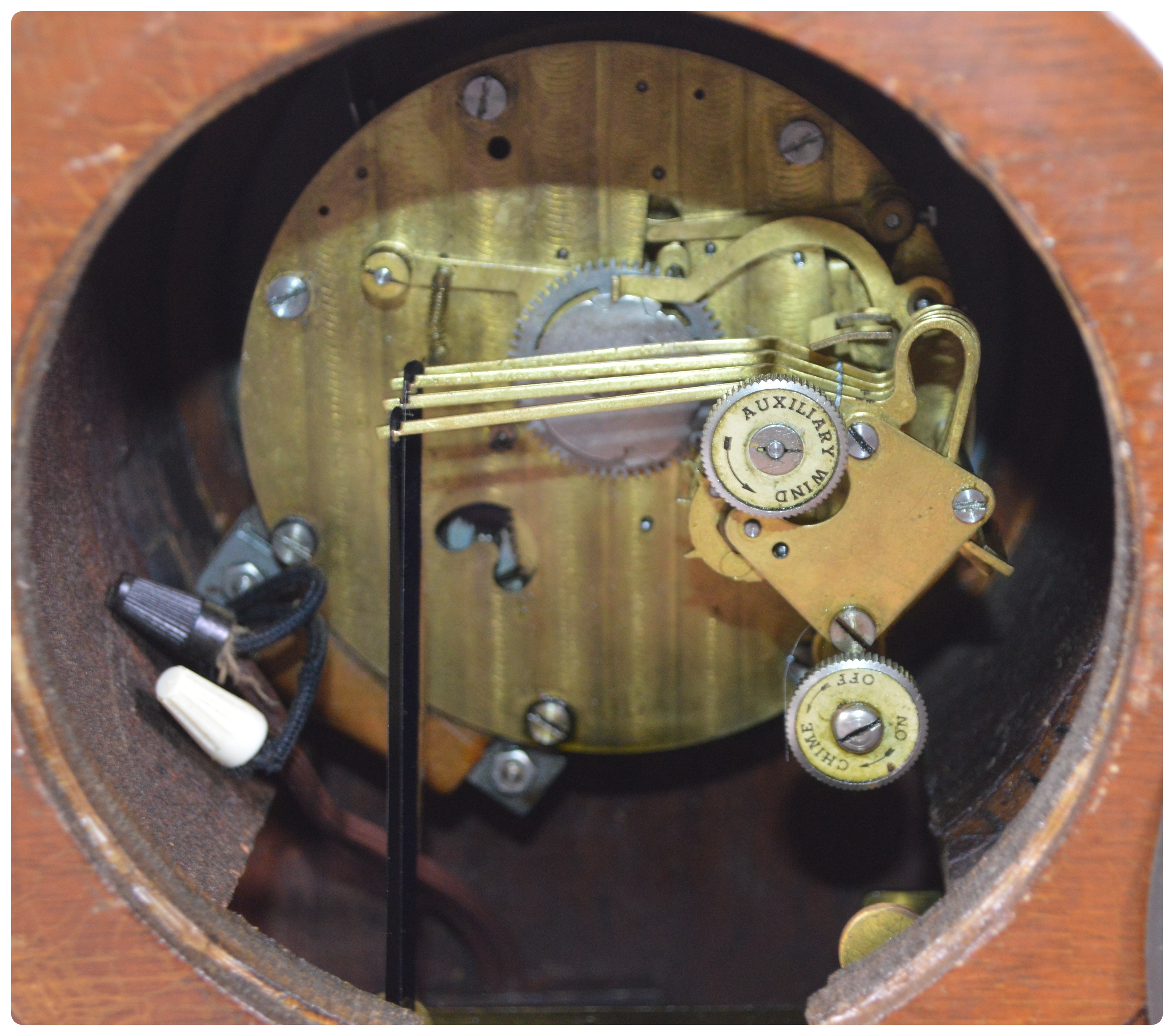 New Haven Westminster Chime Electric Mantel Clock EBTH